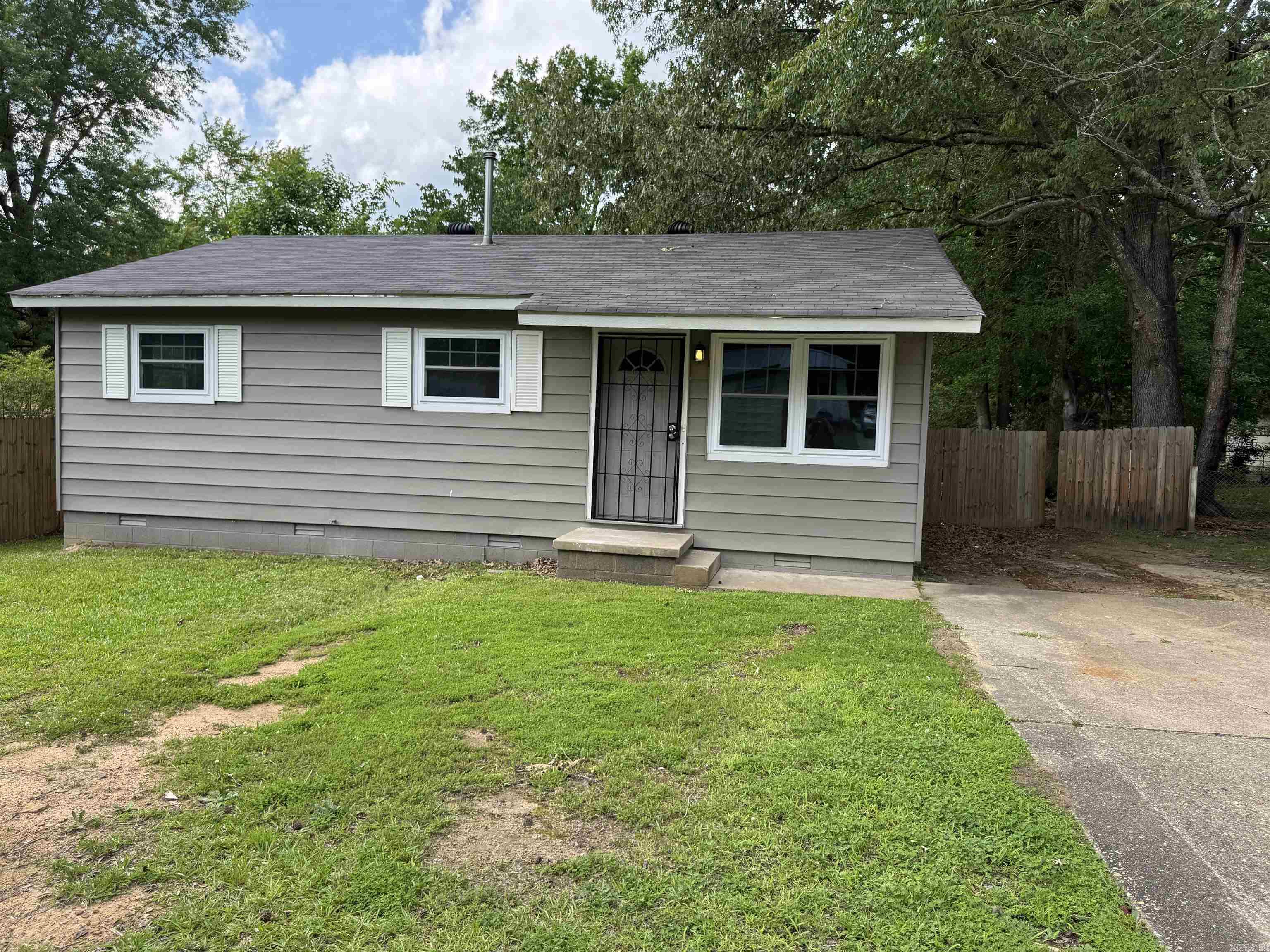 3 bedrooms and 1 bath in a great location close to everything! Recently renovated. Updated kitchen and bath. Newer fixtures, paint, lighting, and flooring. LArge living space and a big back yard! No seller property disclosure.