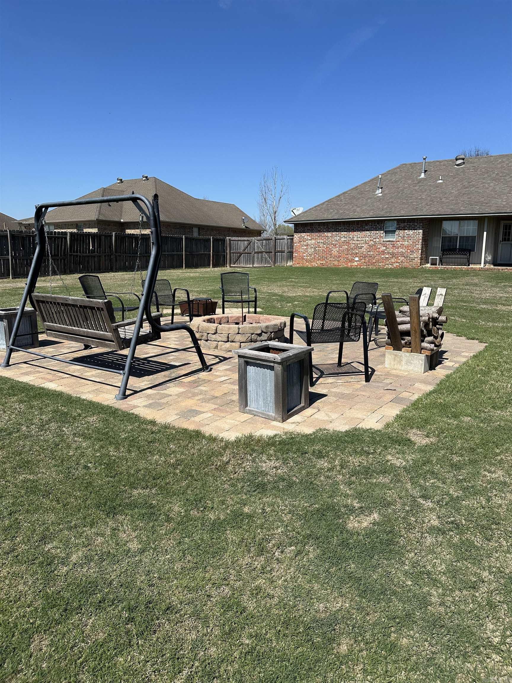 DOVE CREEK - Residential