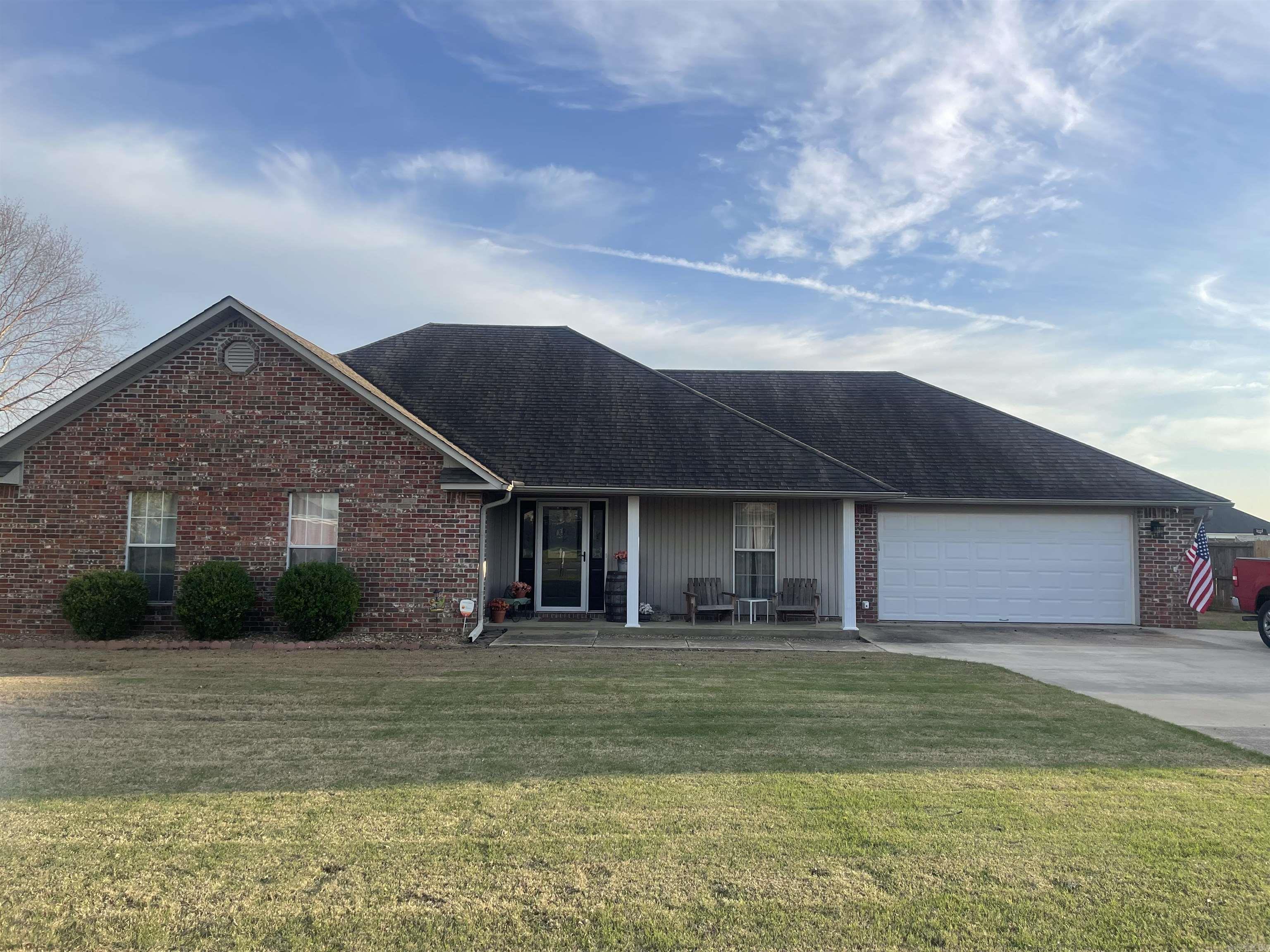 DOVE CREEK - Residential