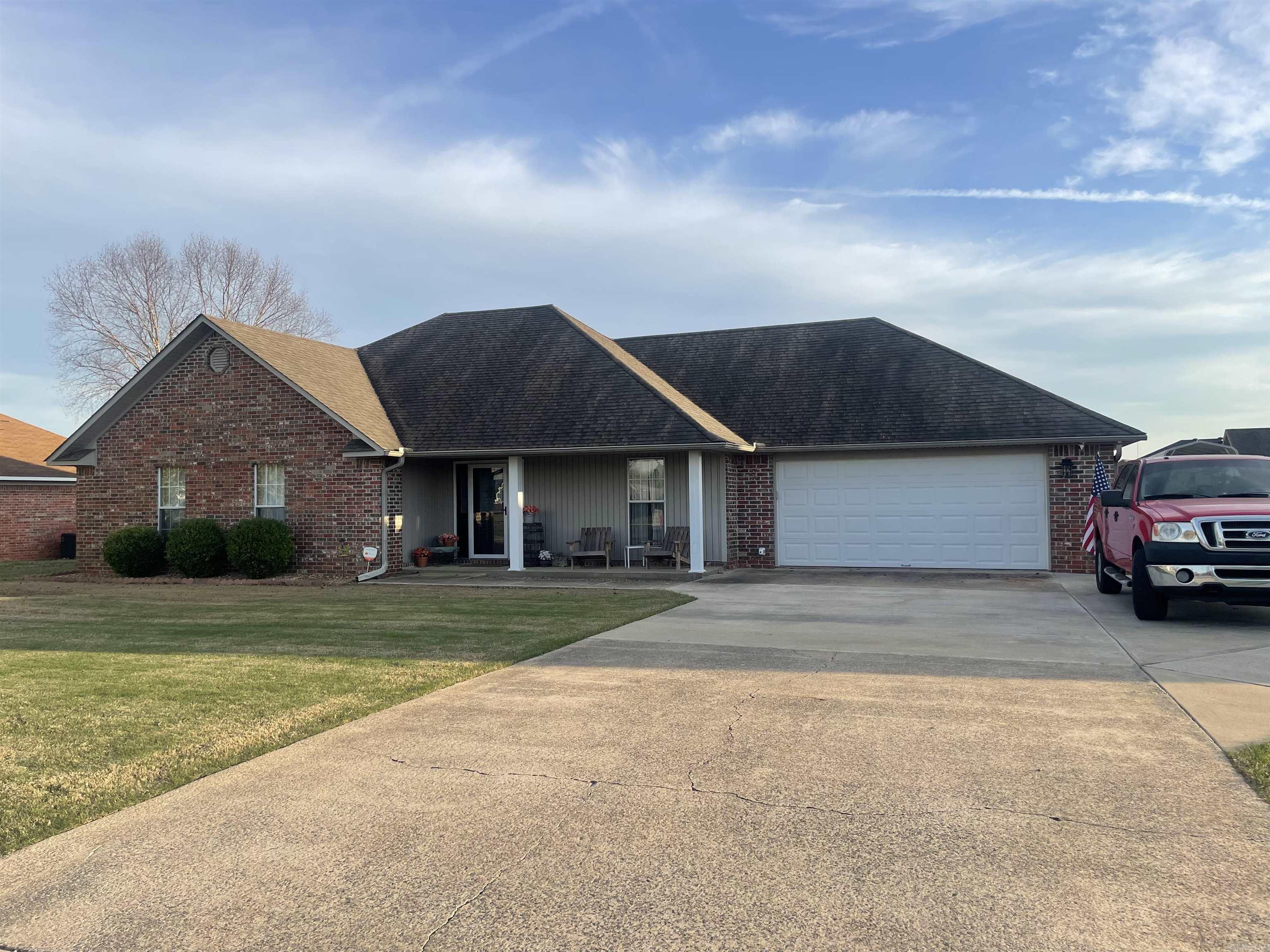 DOVE CREEK - Residential