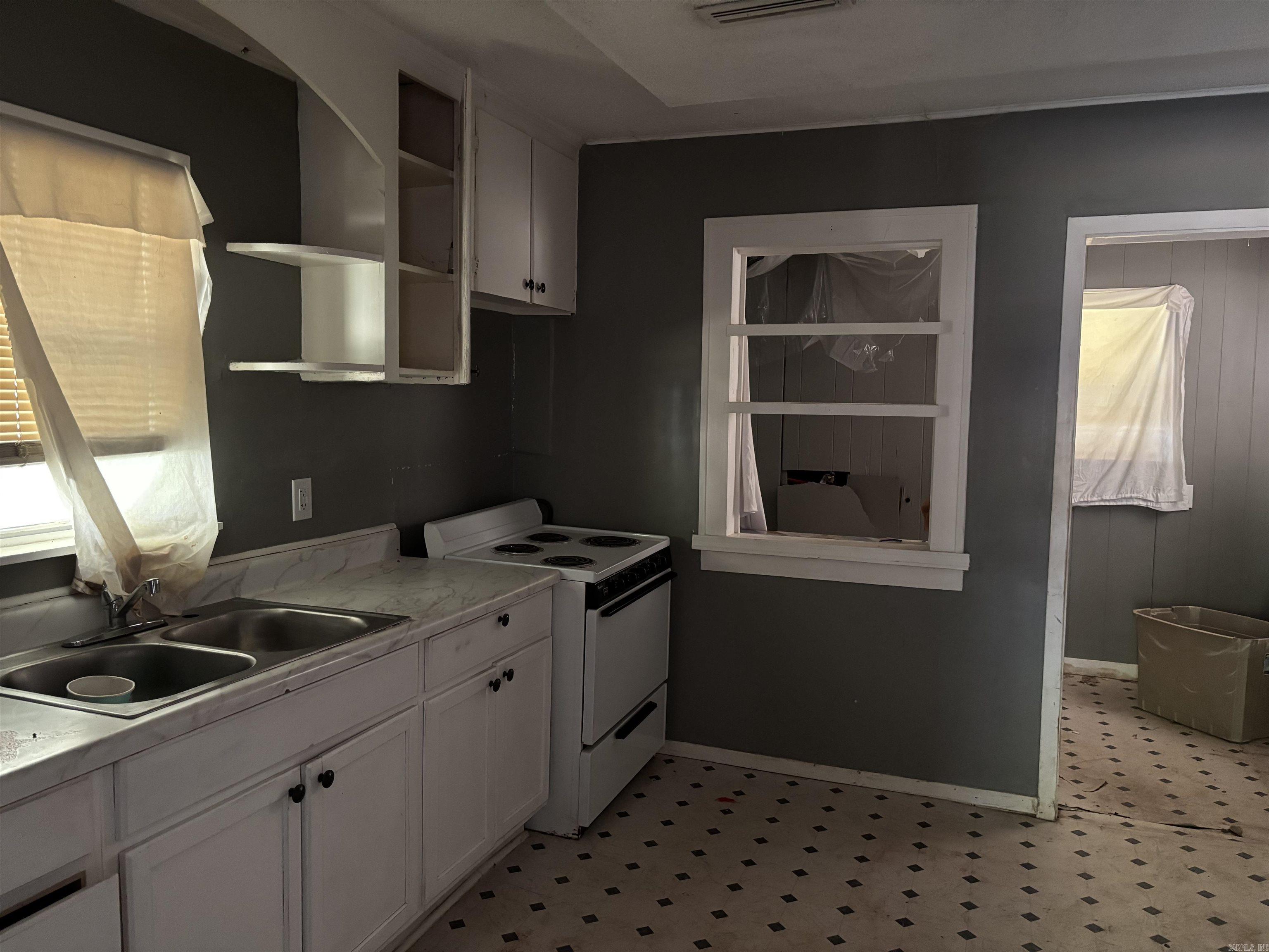 ATKINS JOHN L SCHOOL - Residential