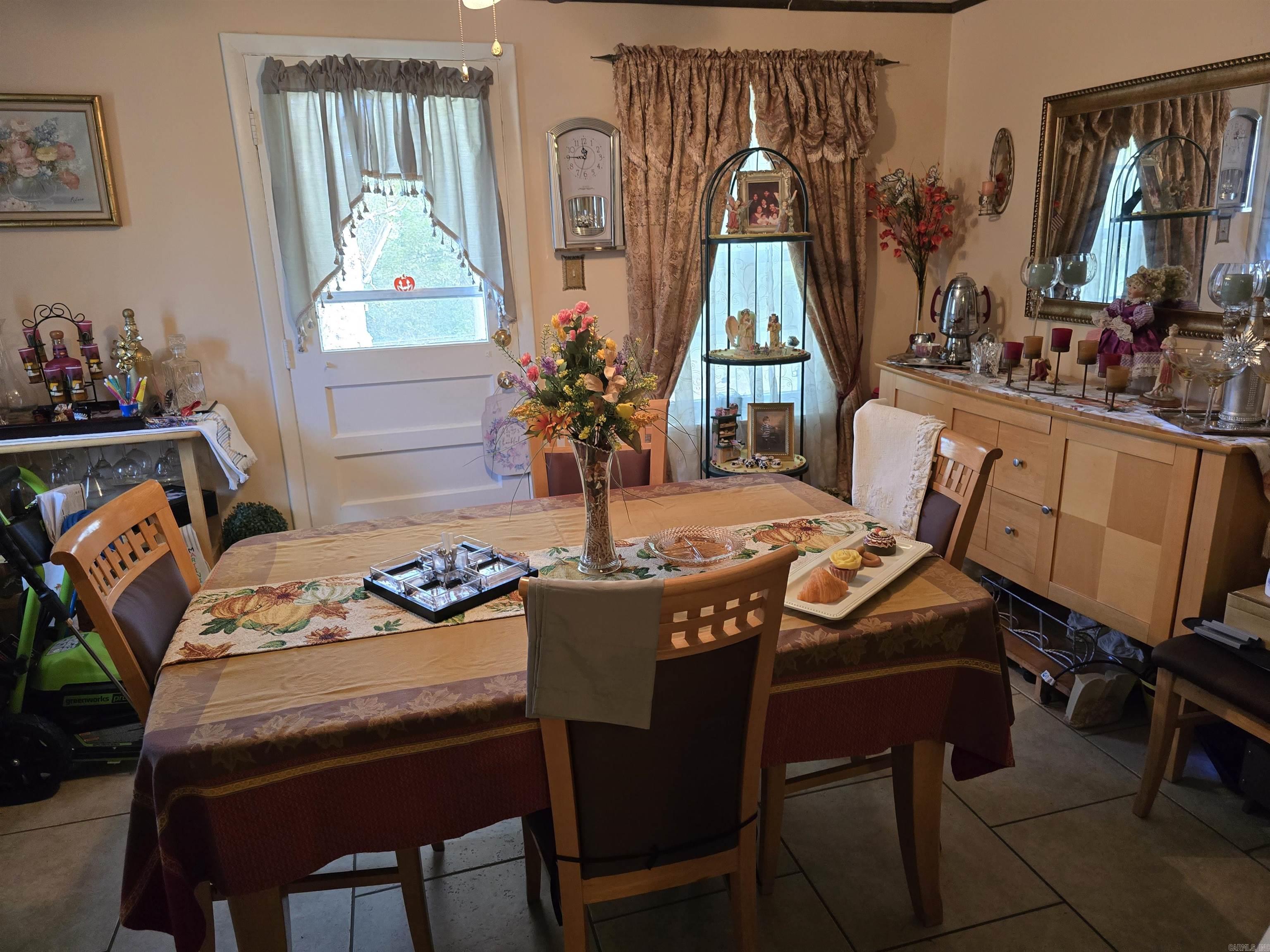 PICKTHORNE ADDN - Residential