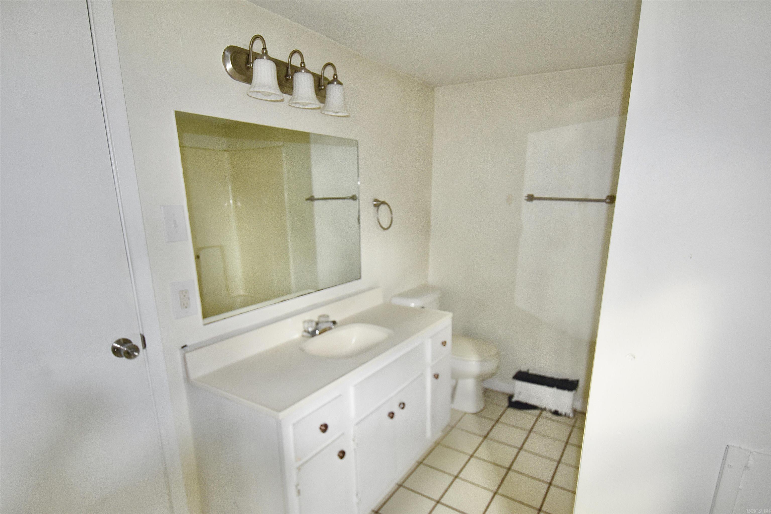 McHenry 2nd - Residential Income