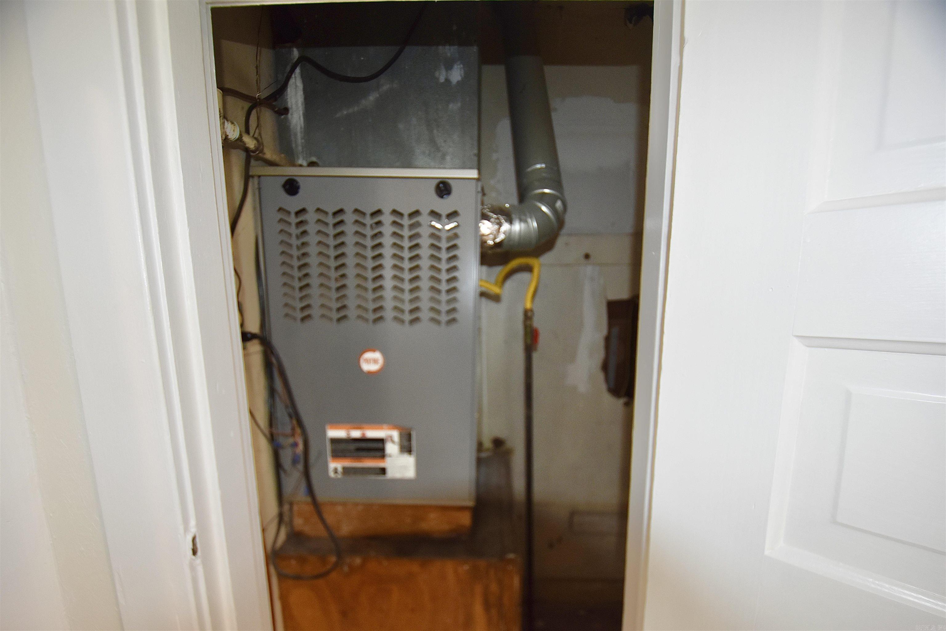 McHenry 2nd - Residential Income