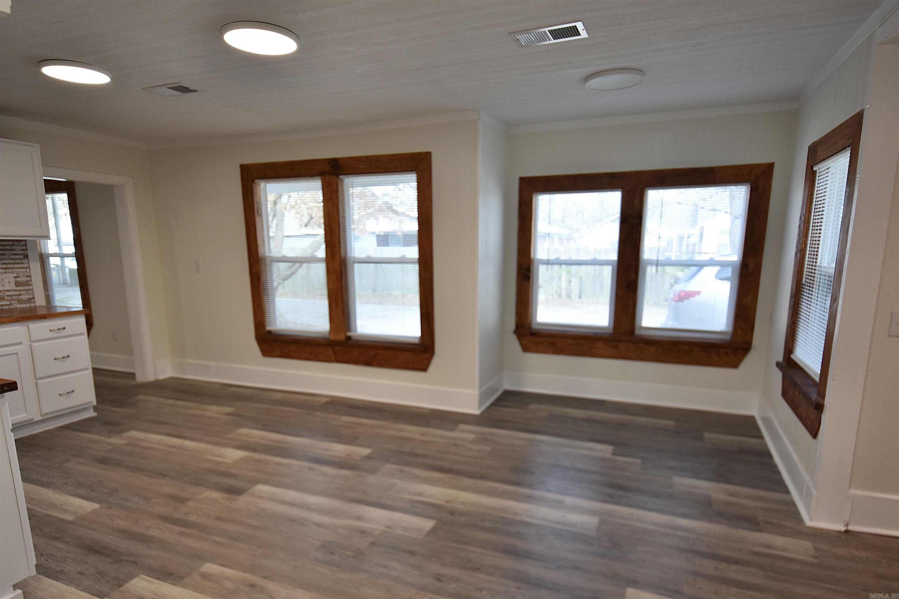 McHenry 2nd - Residential Income