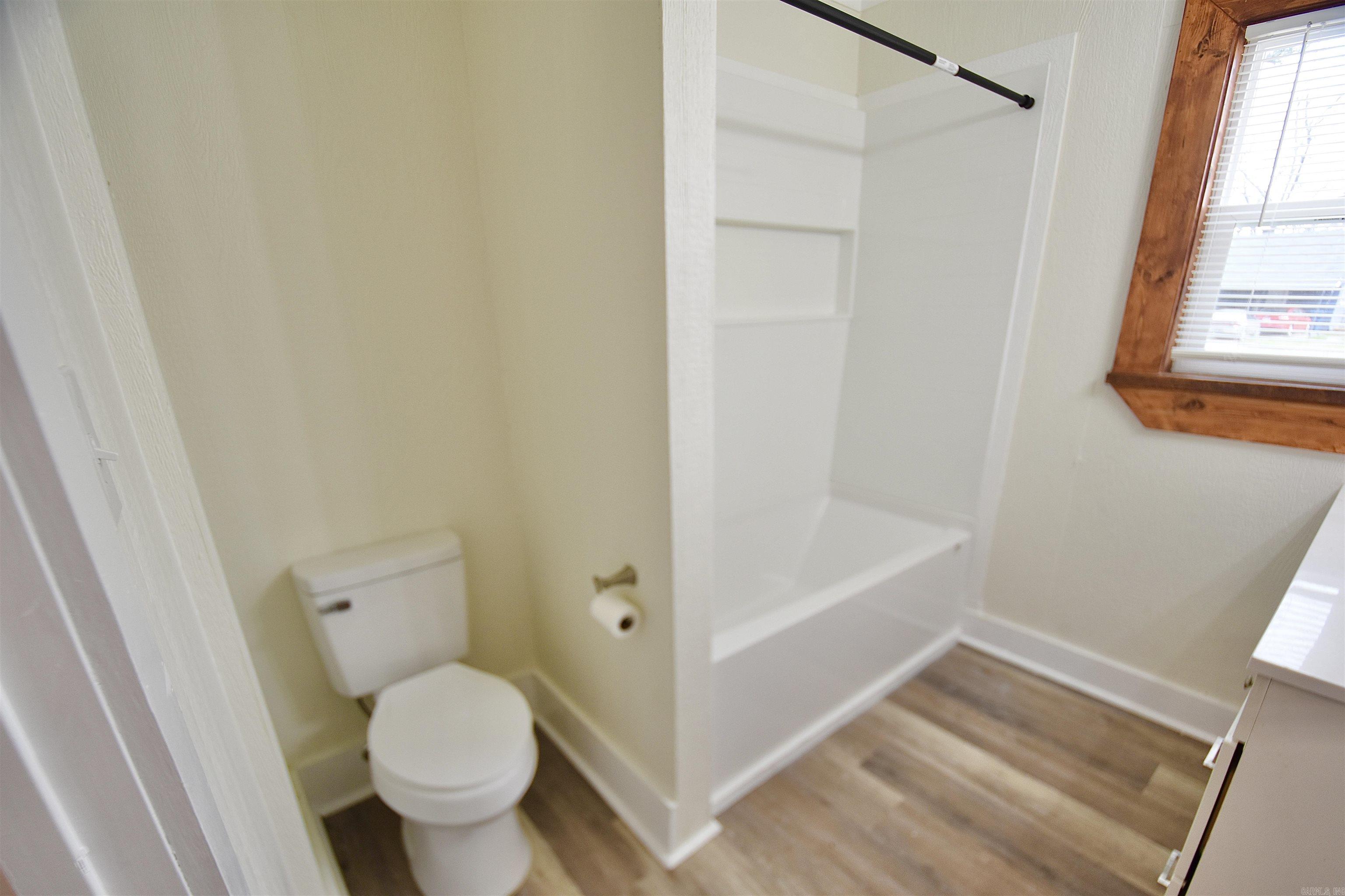 McHenry 2nd - Residential Income