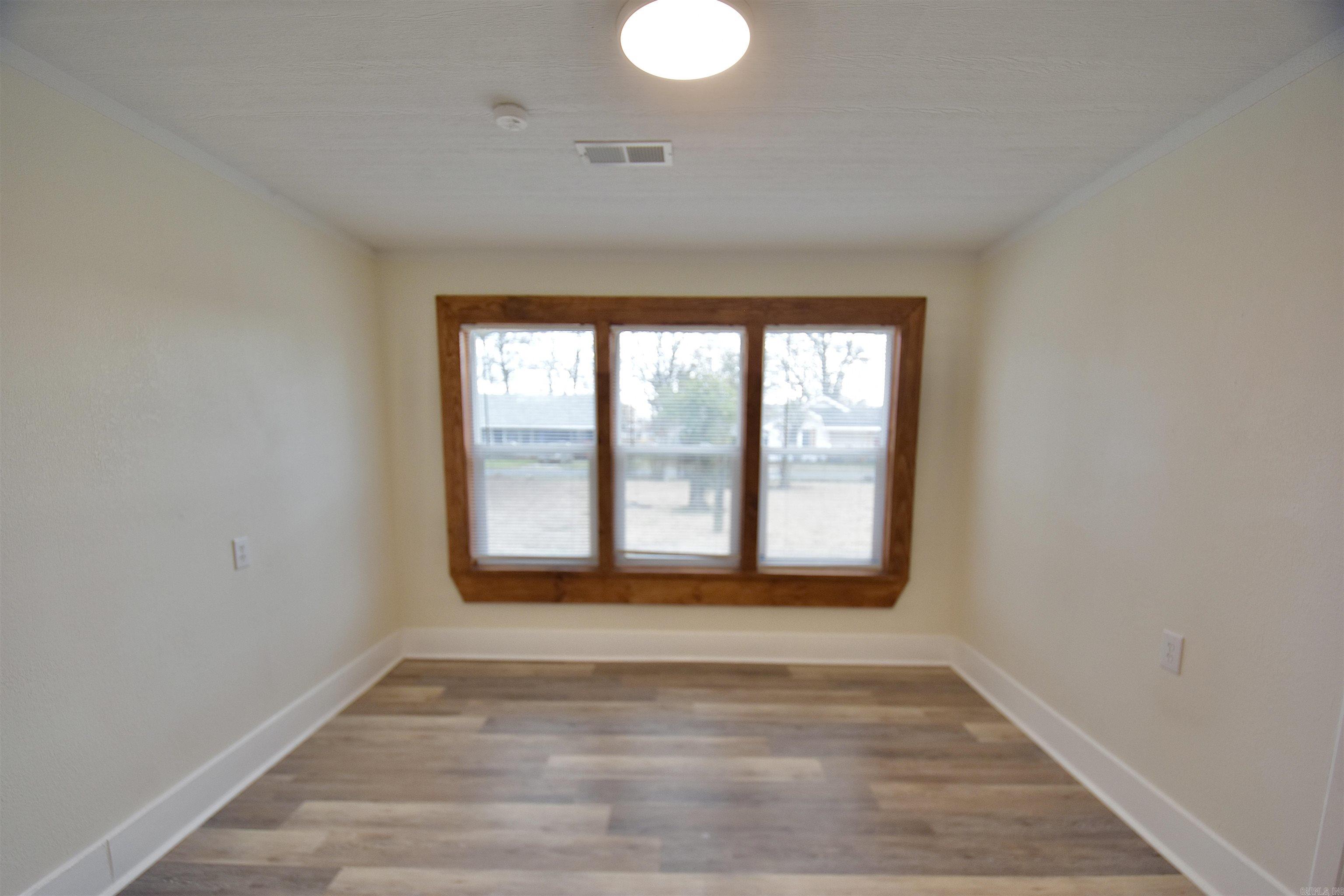 McHenry 2nd - Residential Income