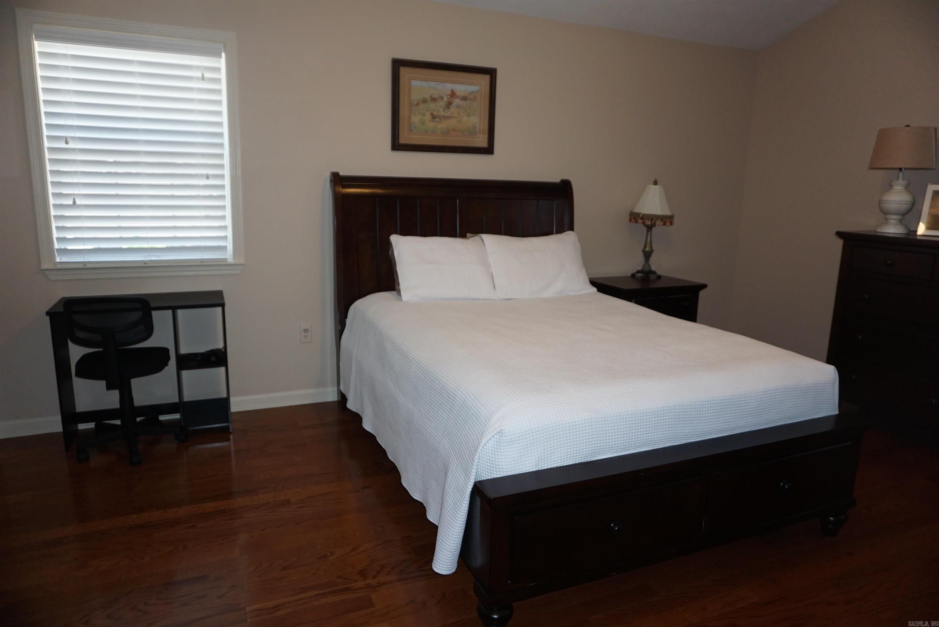 BELLE MEADE - Residential