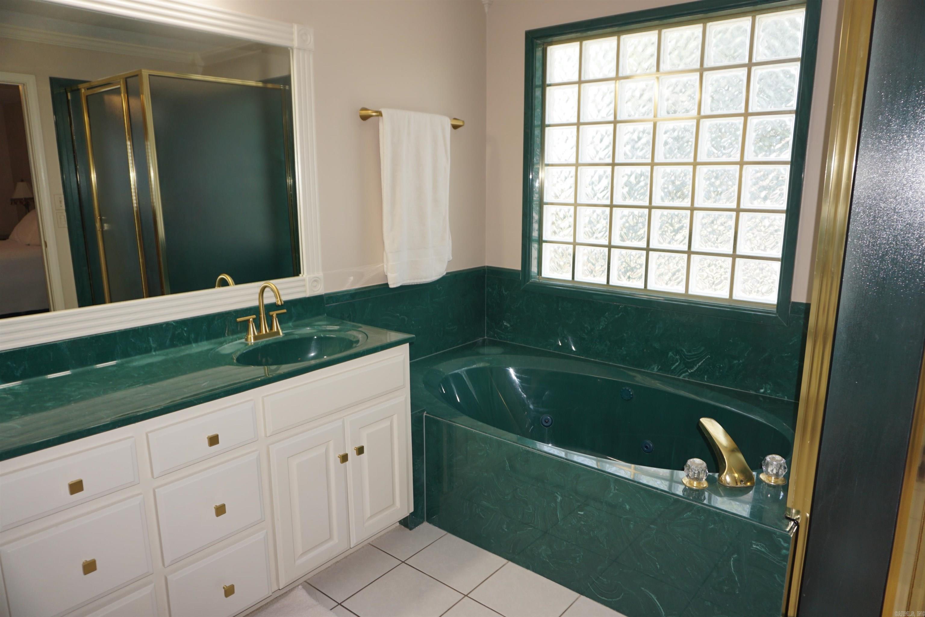 BELLE MEADE - Residential