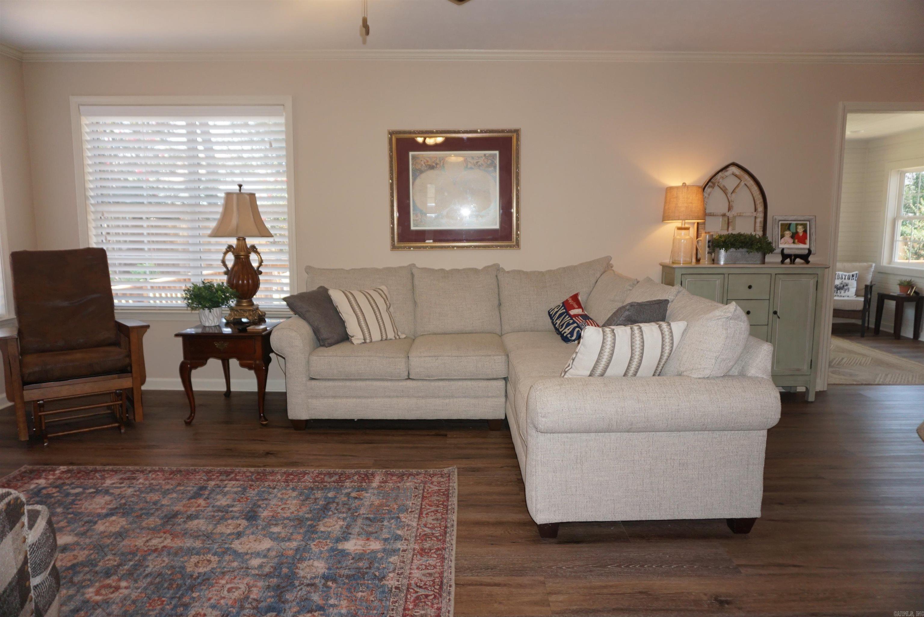 BELLE MEADE - Residential