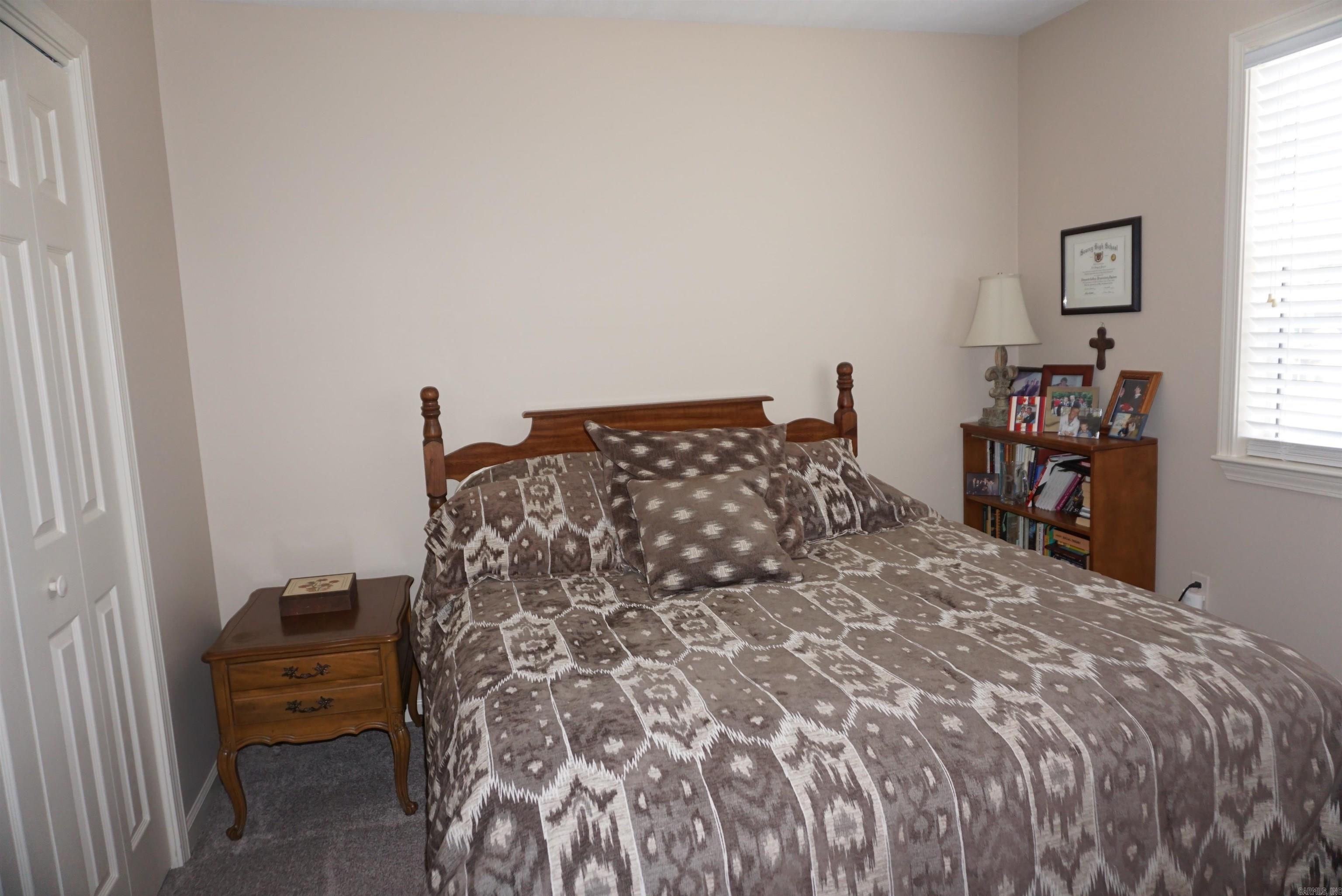 BELLE MEADE - Residential