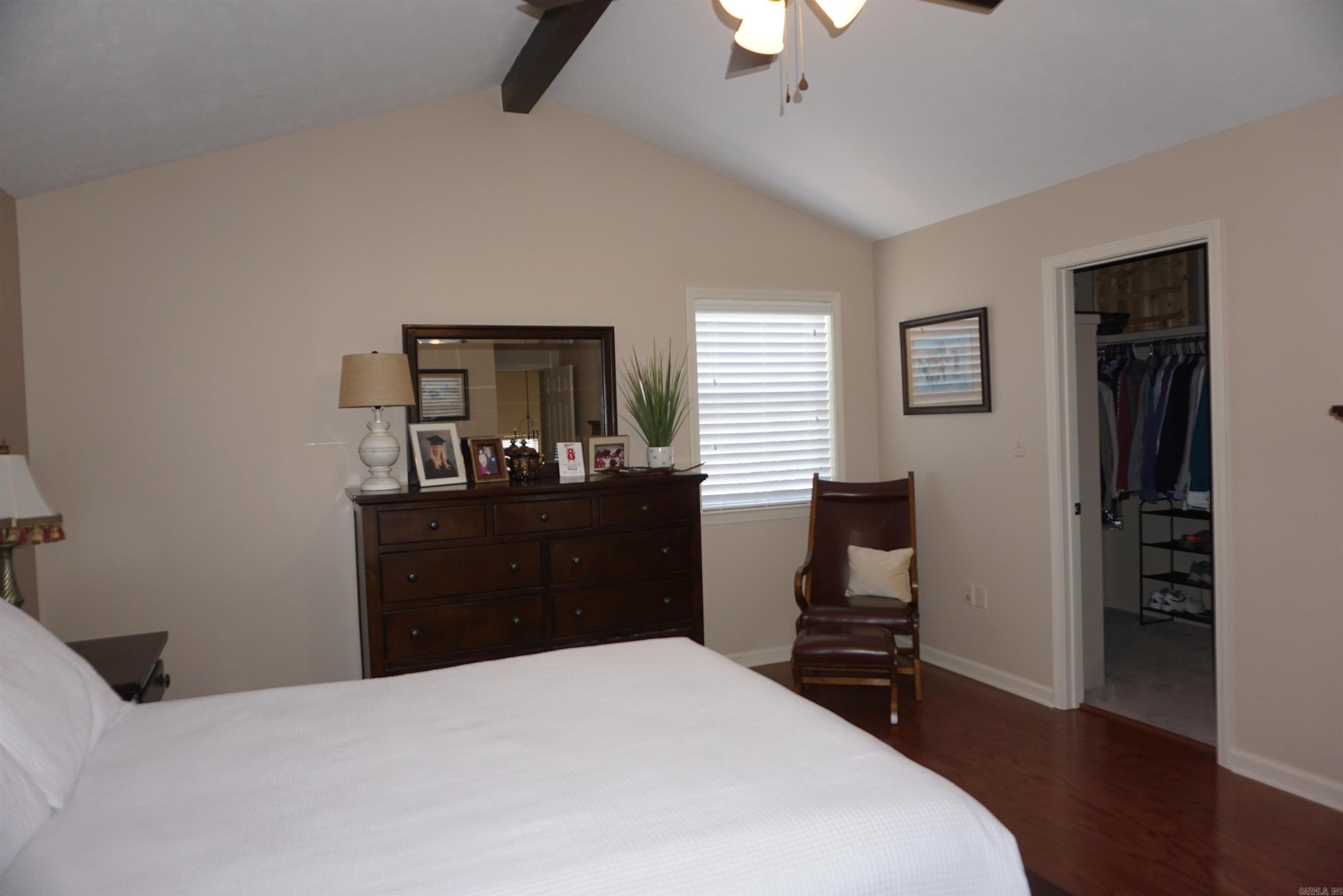 BELLE MEADE - Residential