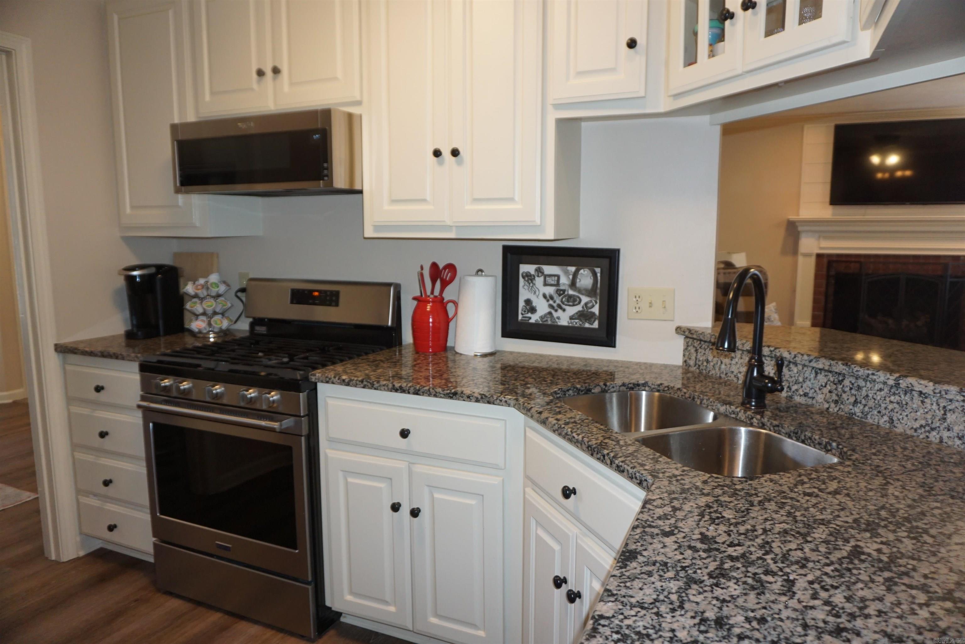 BELLE MEADE - Residential