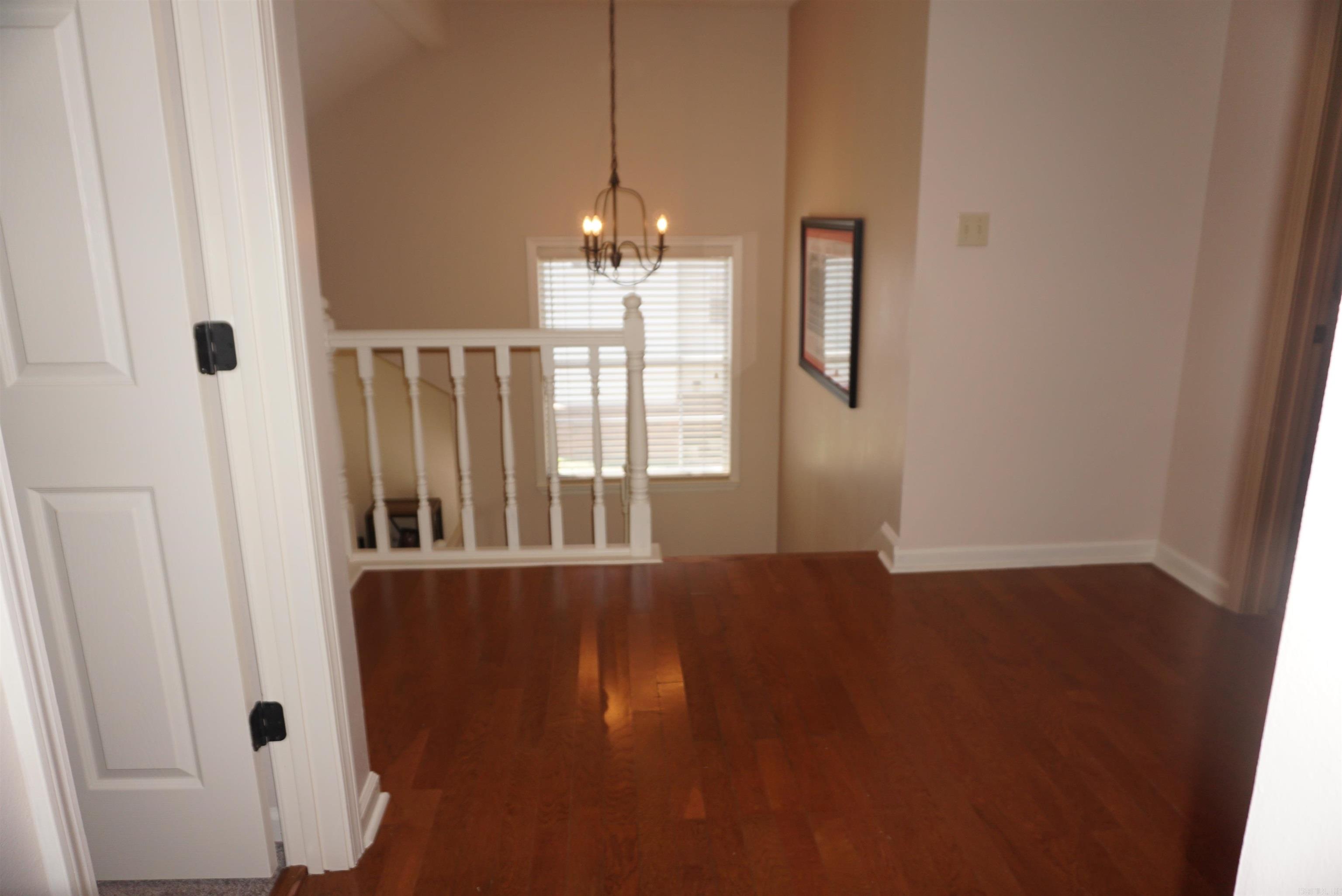 BELLE MEADE - Residential