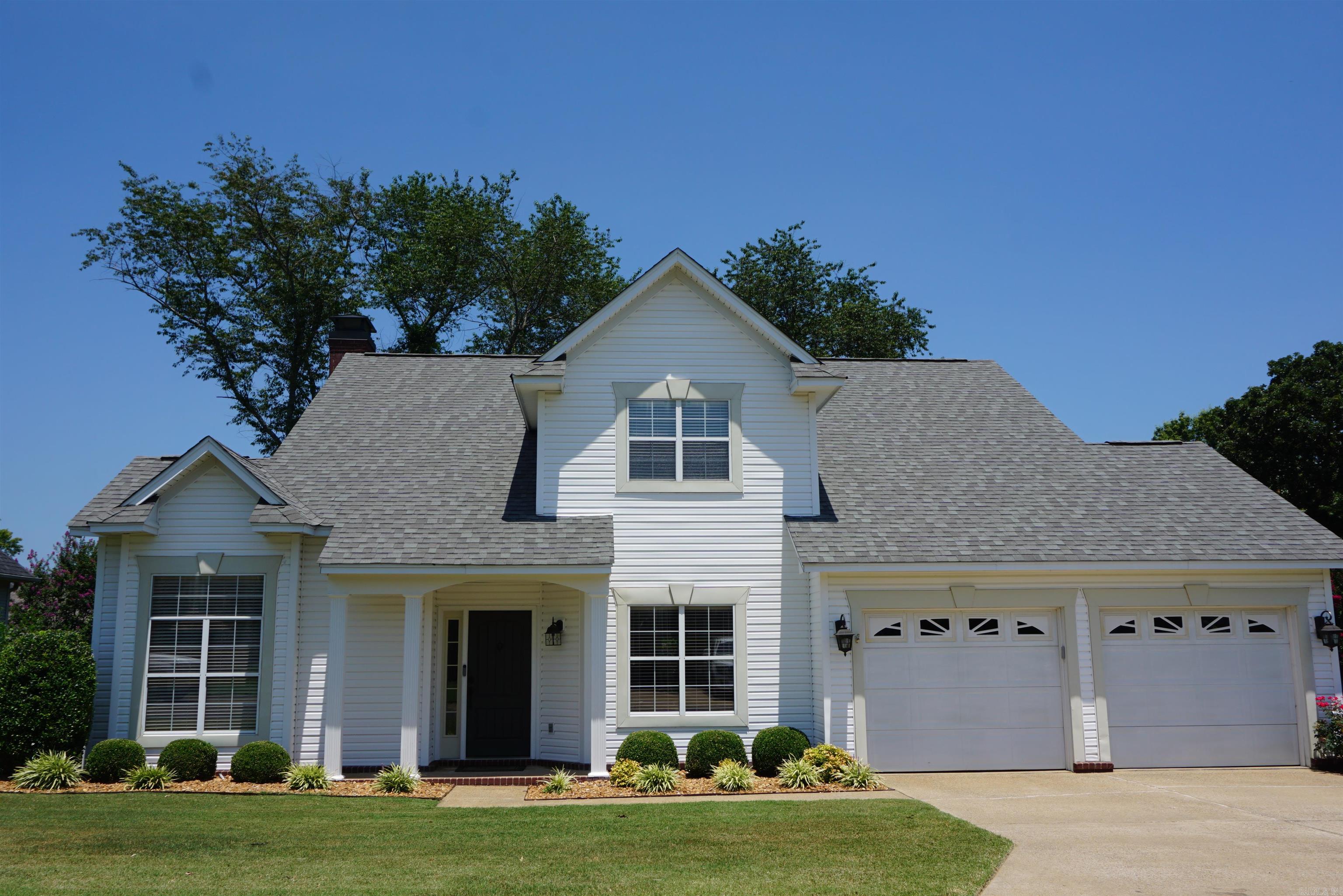 Beautifully decorated well kept gorgeous home in Belle Meade gated Subdivision in West Searcy. There are 3 bedrooms and 2 and 1/2 bathrooms. Very nice flooring throughout, front living room has beautiful built ins and wonderful windows with 2" blinds. Light neutral paint throughout. There is a dining room off the kitchen plus a breakfast area off the back living room which has tons of windows and a gas log fireplace. Kitchen has nice white cabinets, a pantry, stainless appliances, and a gas stove. Off the breakfast area there is a gorgeous sunroom filled with windows and beautiful ship lap and a door that goes out onto an awesome deck that extends all the way across the back side of the house where you can enjoy all the pretty landscaping in the privacy fenced in back yard. The laundry room is wonderful and has a sink plus storage cabinets and a hanging clothes rack. The garage has tons of bult in shelving on every wall for even more storage. The primary bedroom has wood floors and is very large and has a great walk in closet, jacuzzi tub and separate shower plus double vanity. The other 2 bedrooms are nice size as well. HVAC and Roof both replaced in 2016
