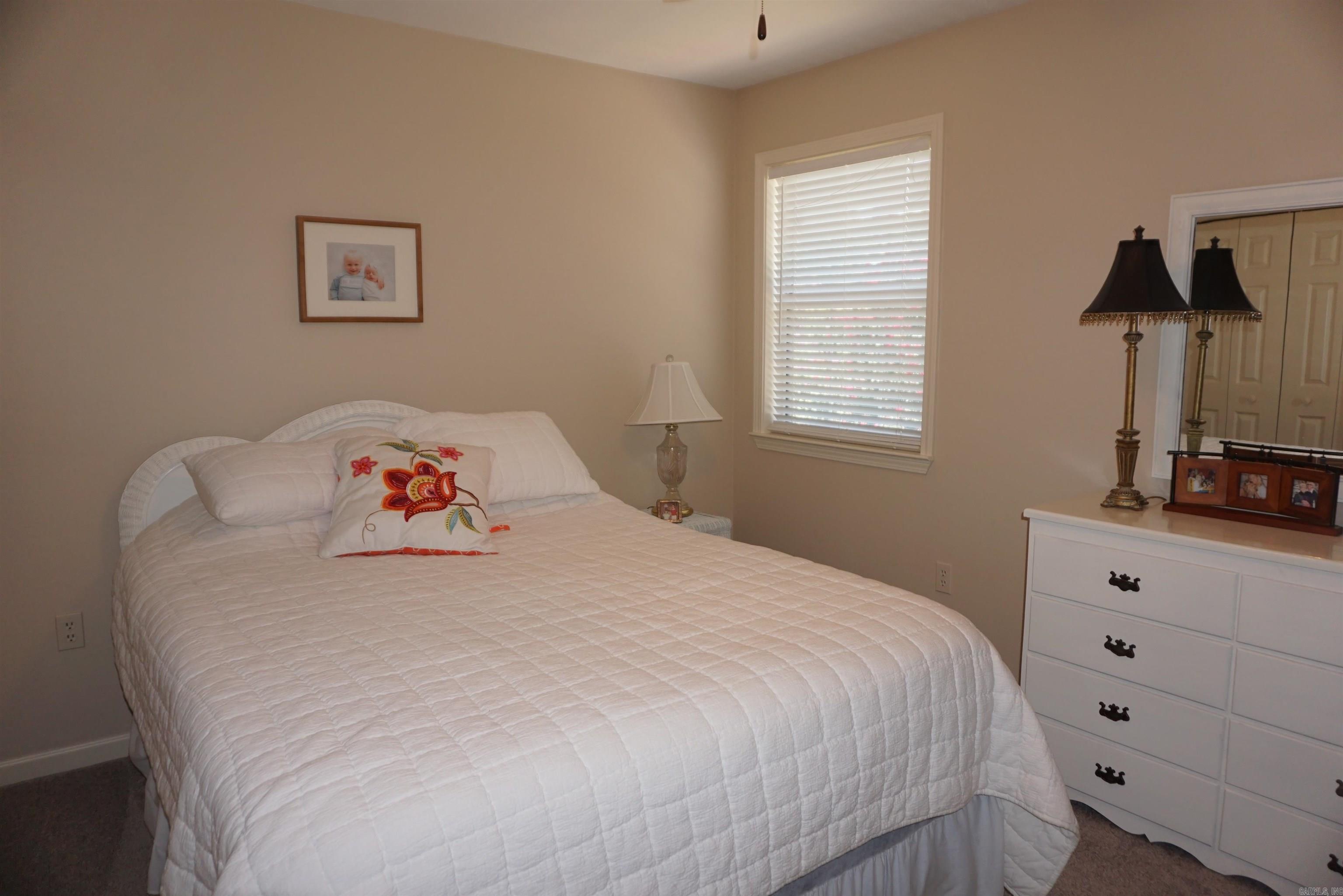 BELLE MEADE - Residential