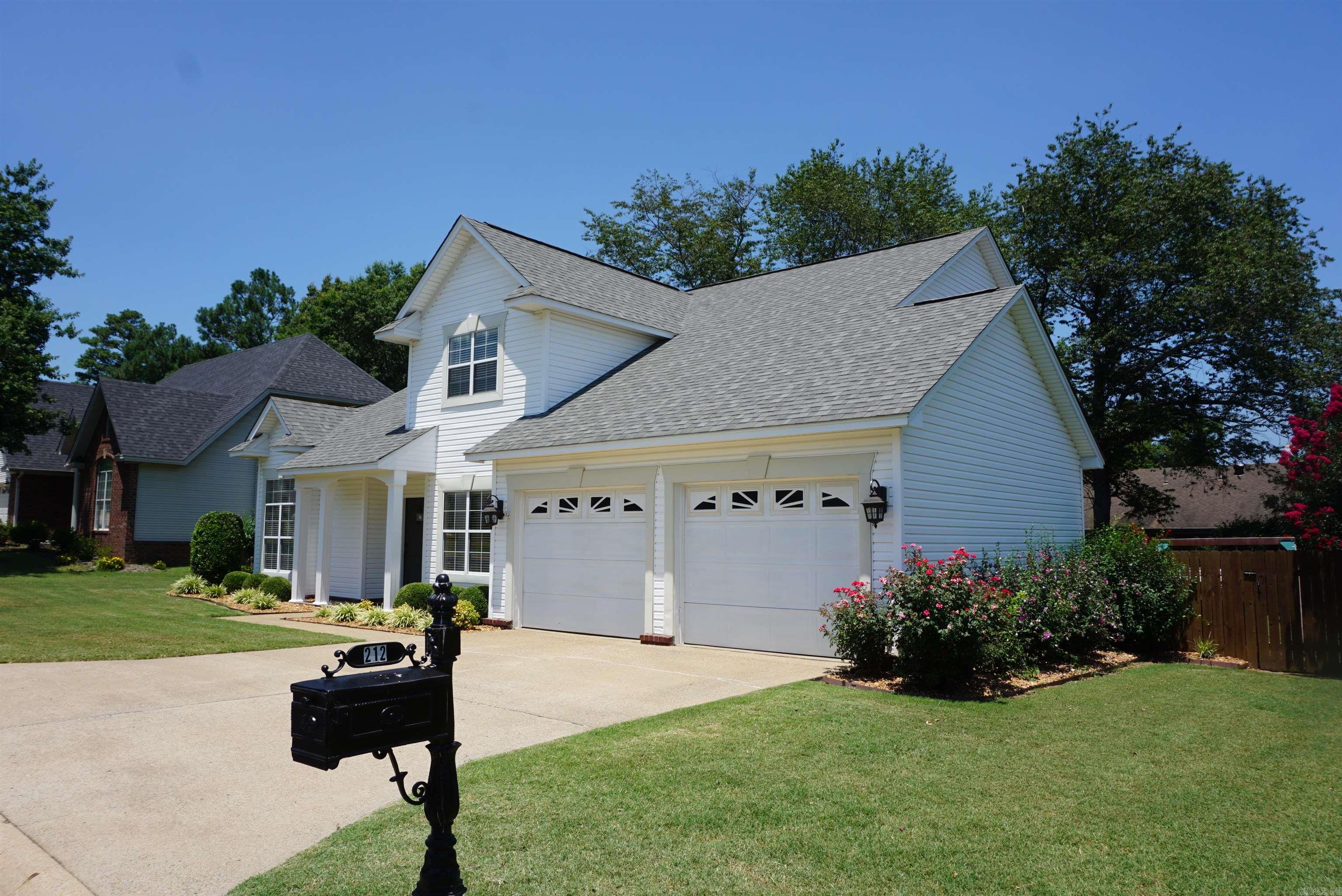 BELLE MEADE - Residential