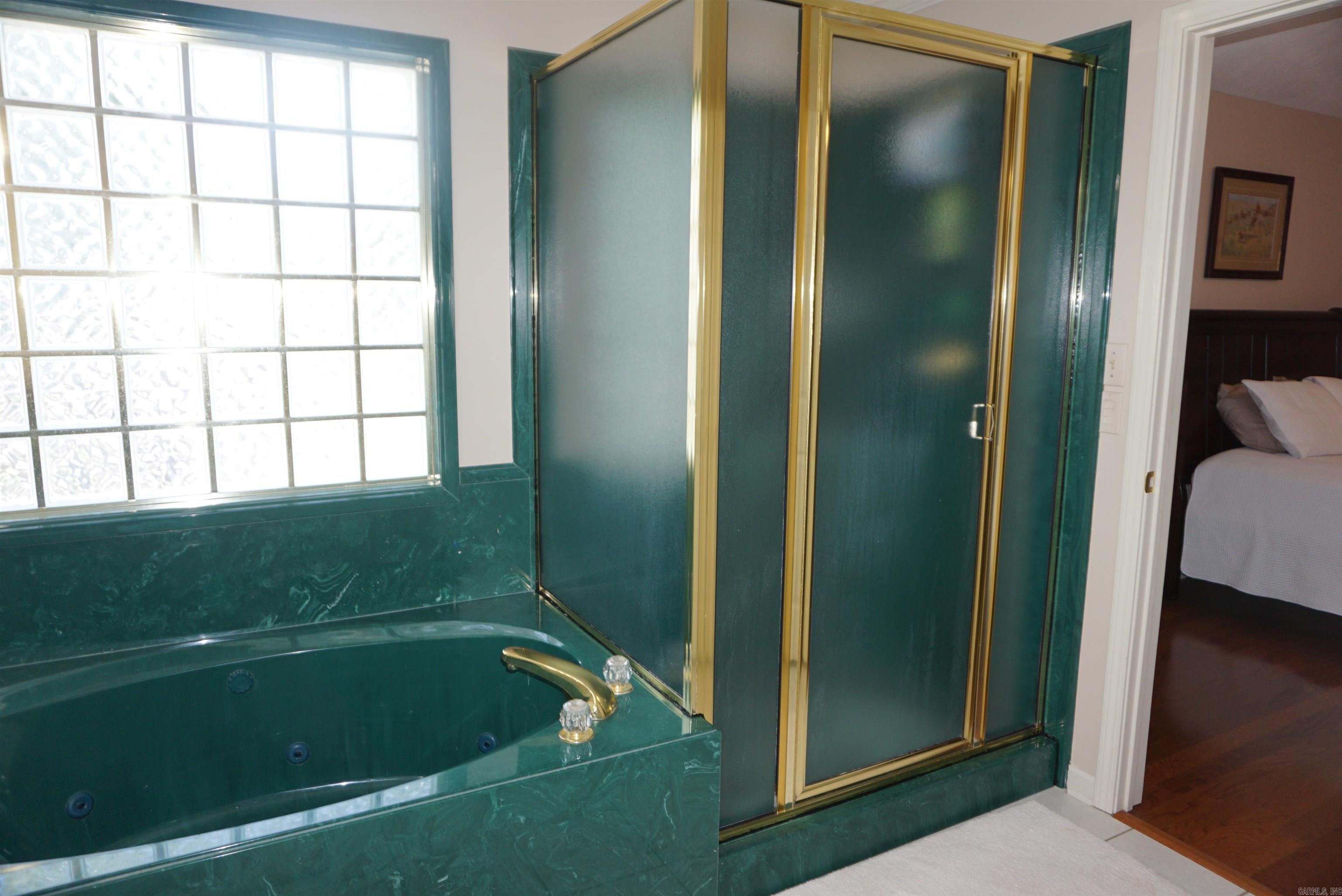 BELLE MEADE - Residential