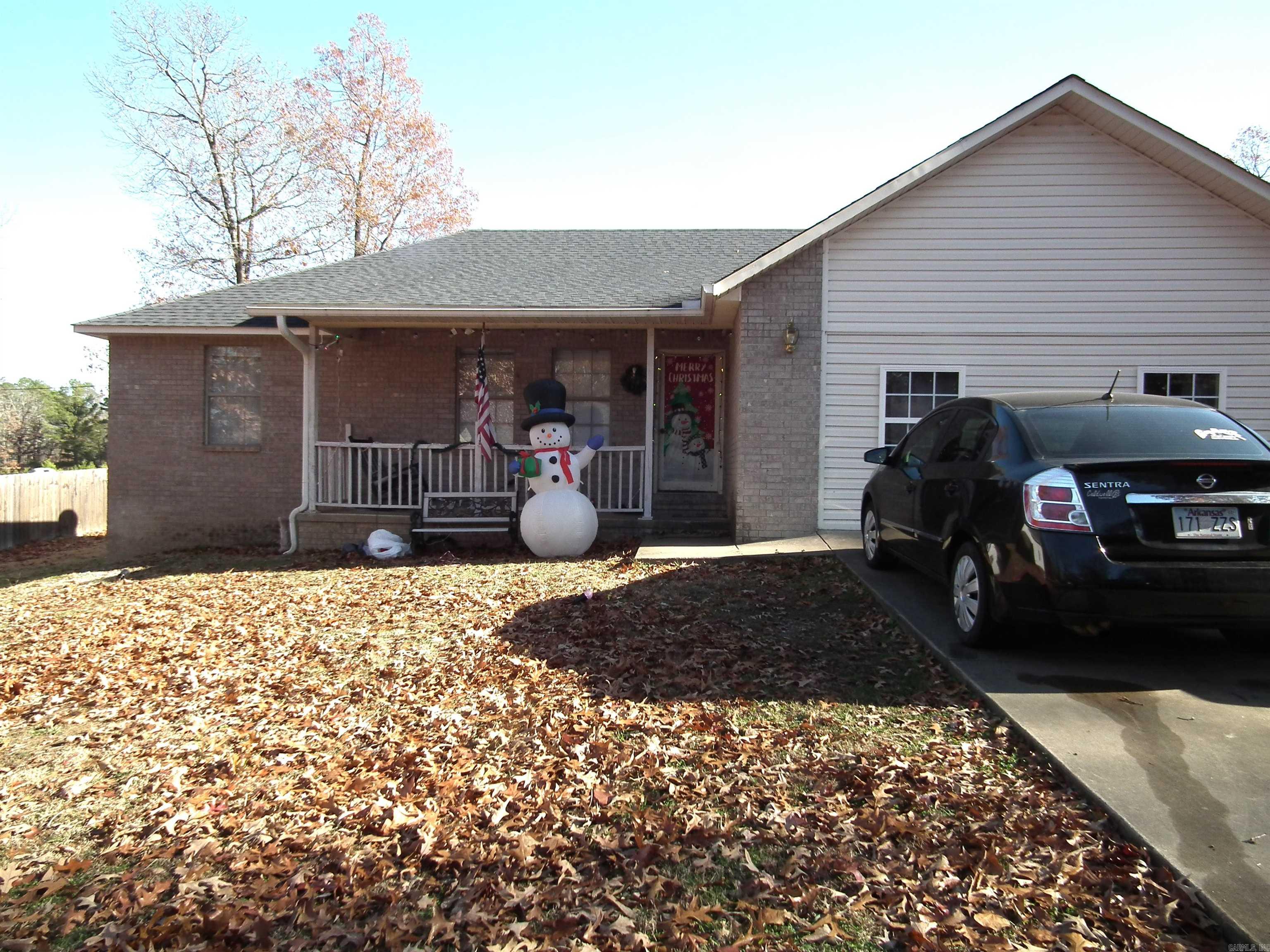 ARROWHEAD VILLAGE - Residential