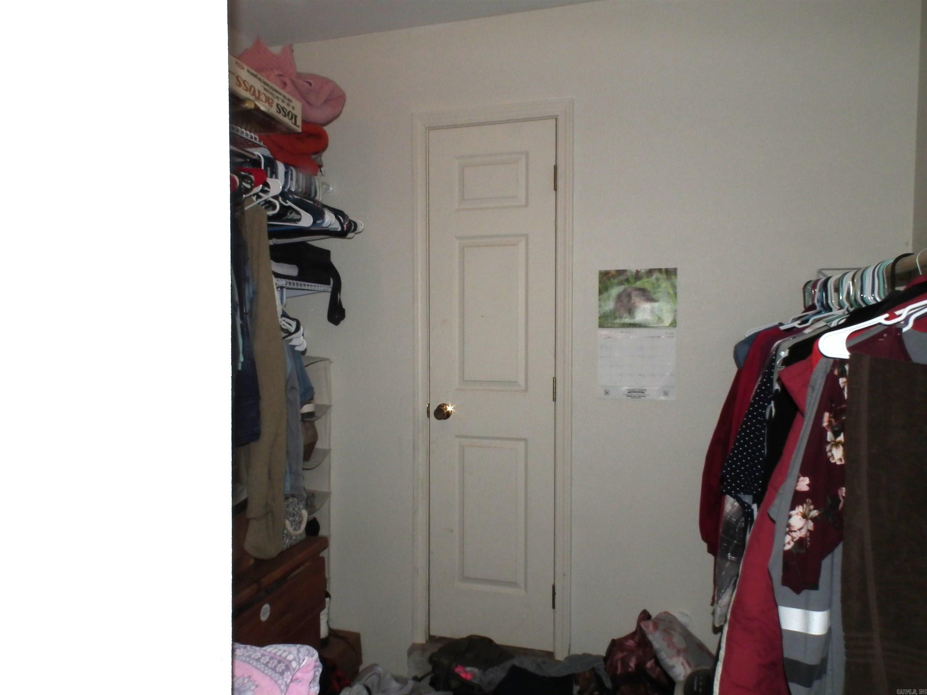 ARROWHEAD VILLAGE - Residential