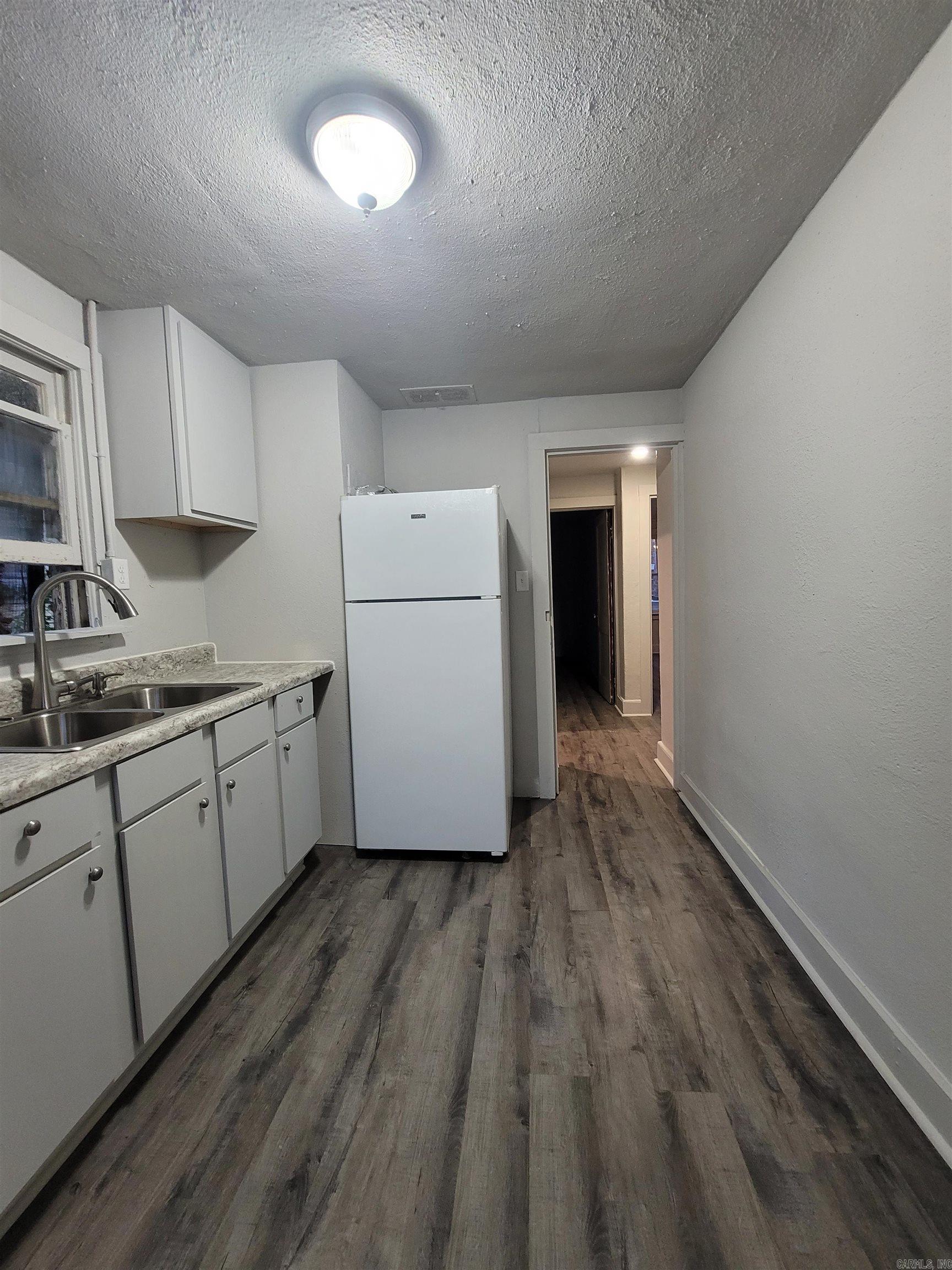 HSR BLK - Residential Lease