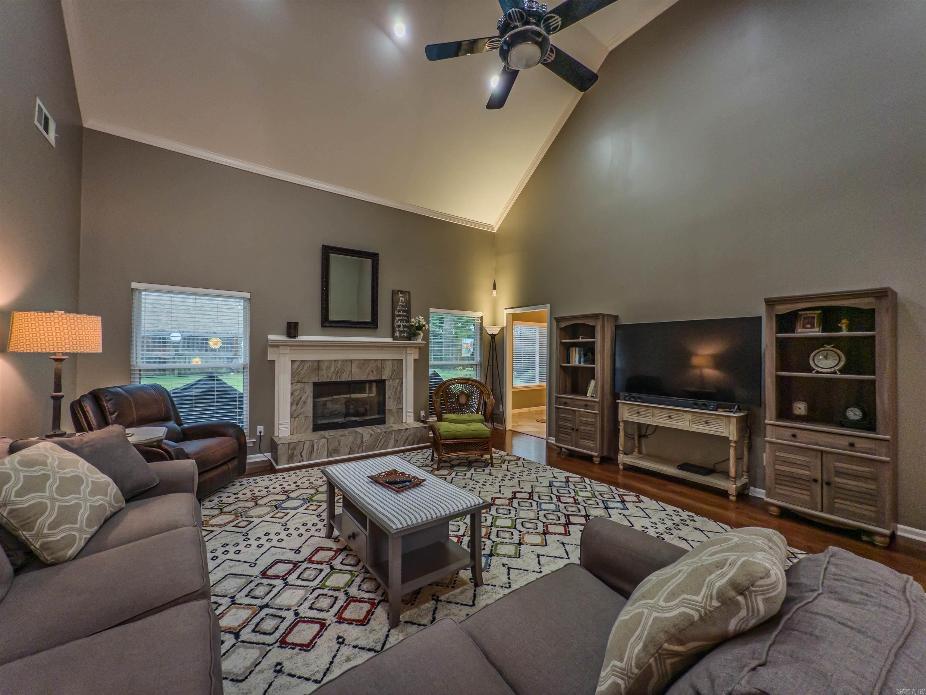 ST CHARLES ADDN - Residential