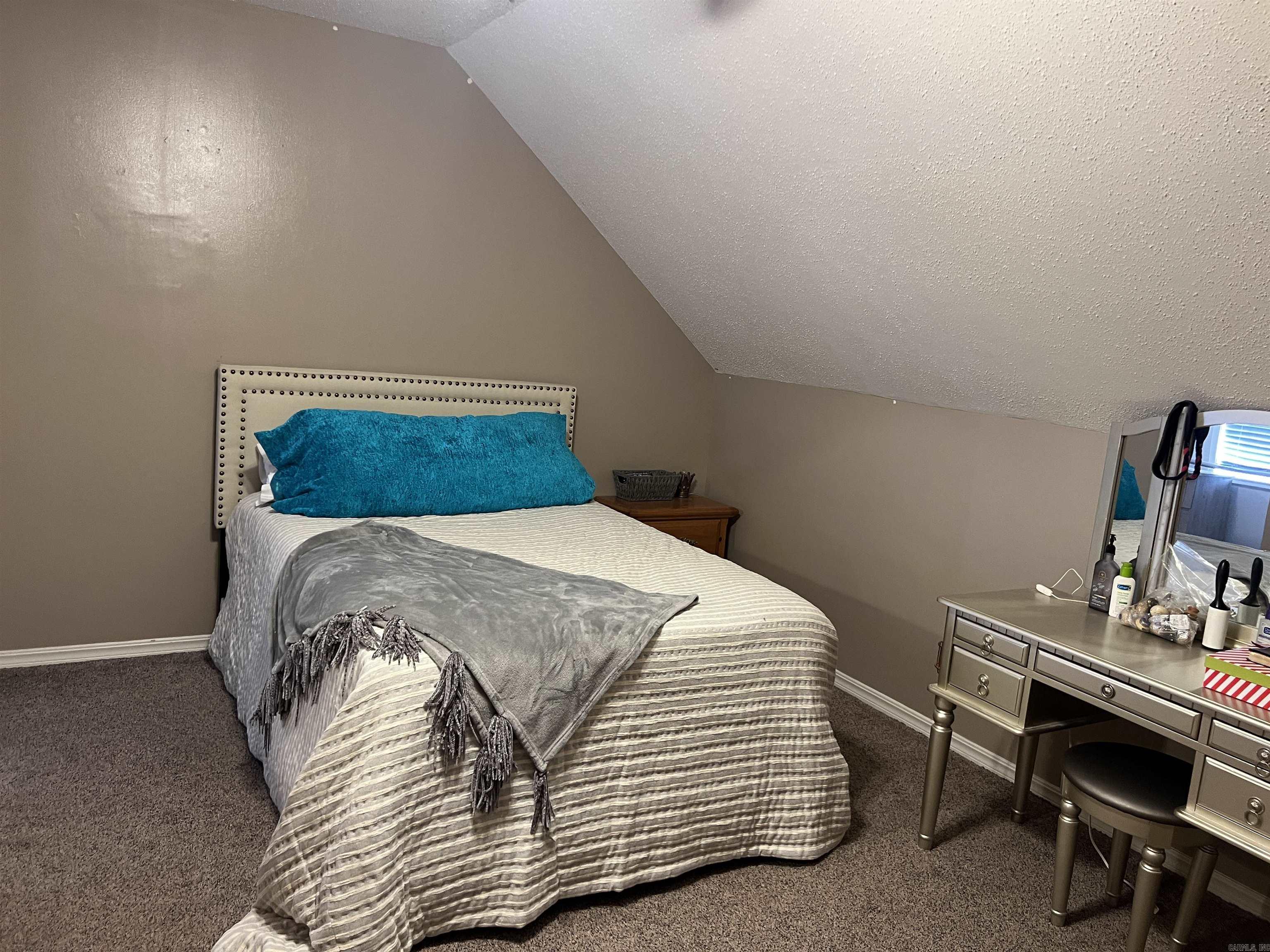 BOASTWOOD - Residential