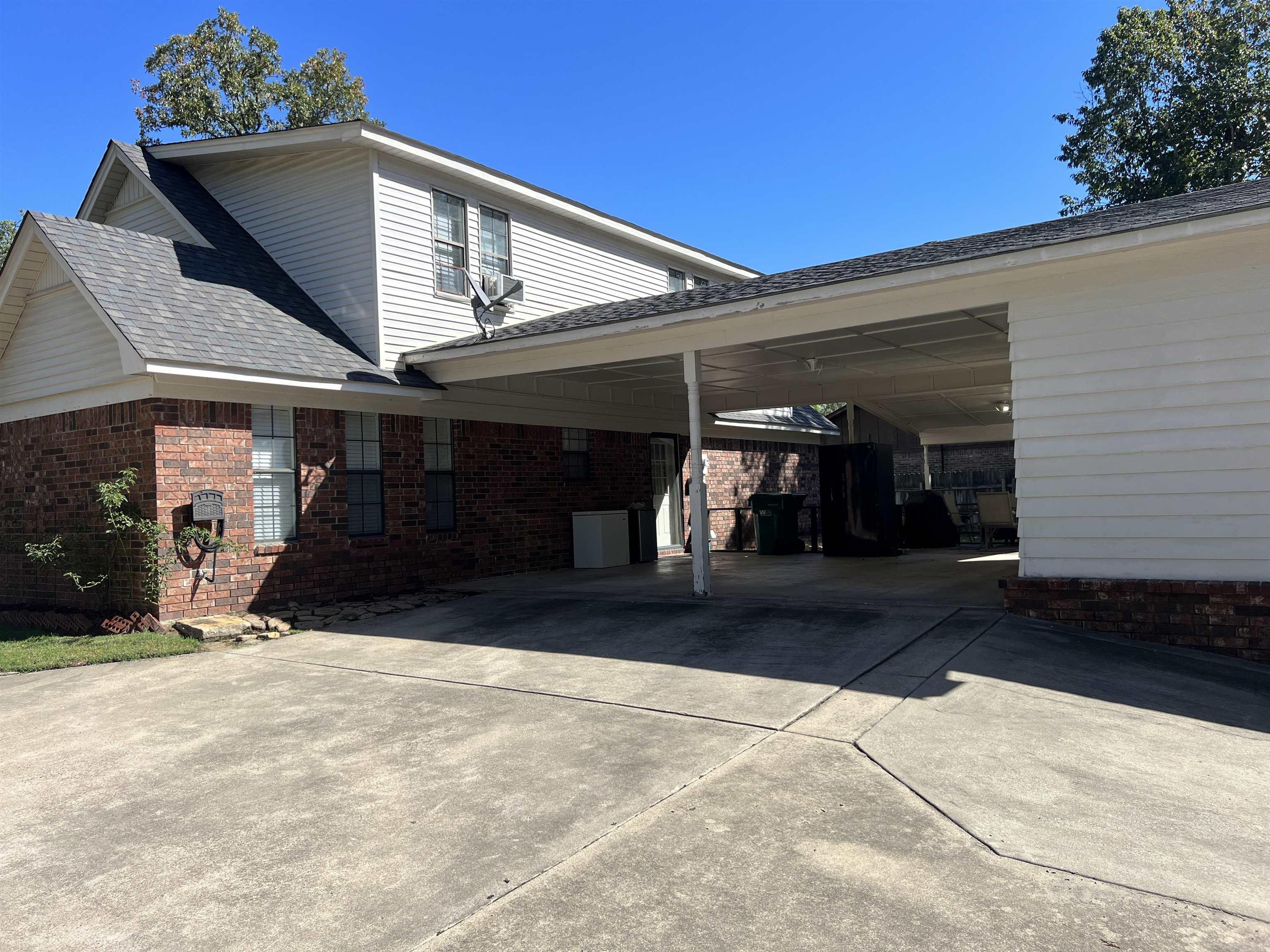 BOASTWOOD - Residential