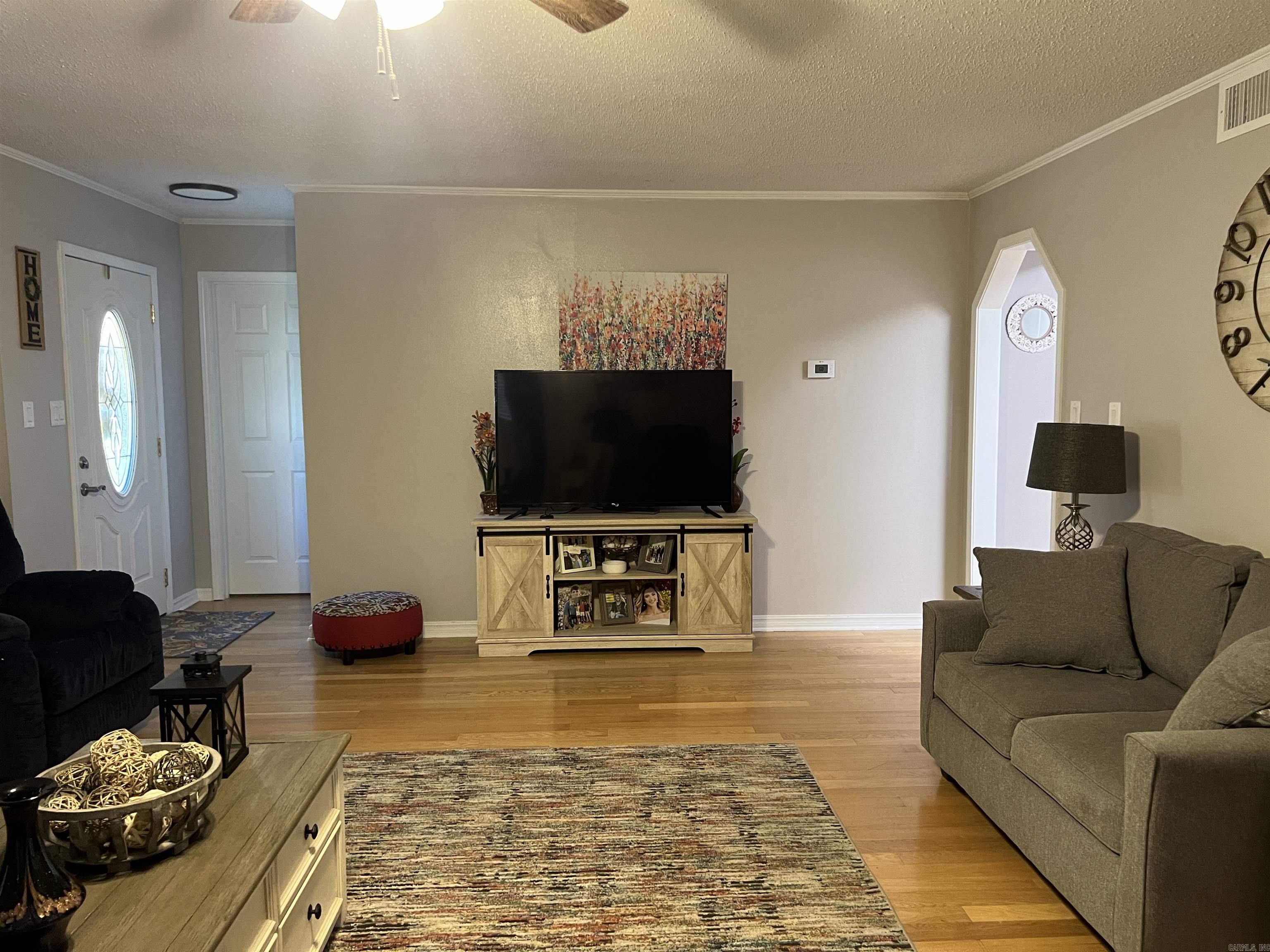 BOASTWOOD - Residential