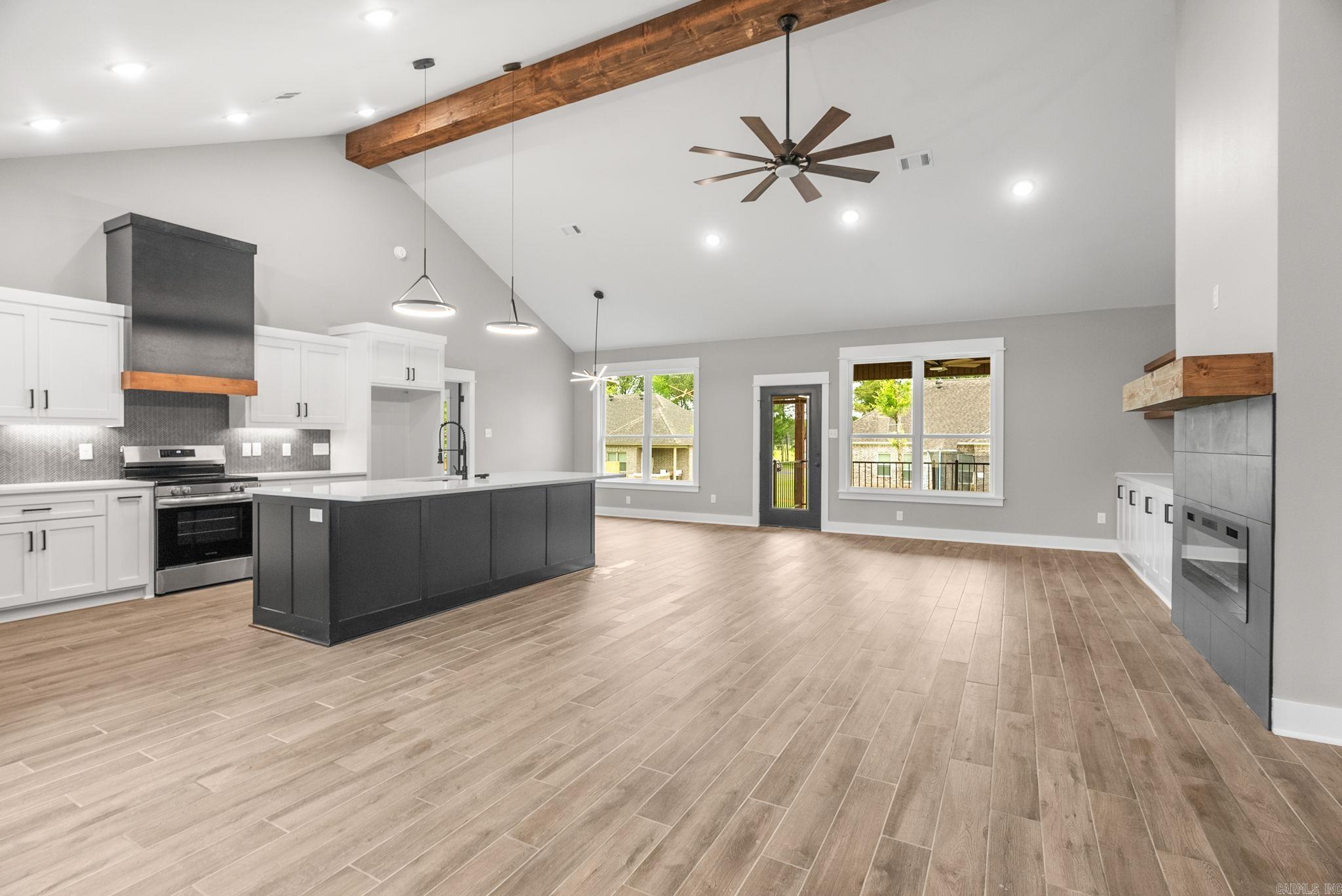 HIDDEN VALLEY ESTATES - Residential