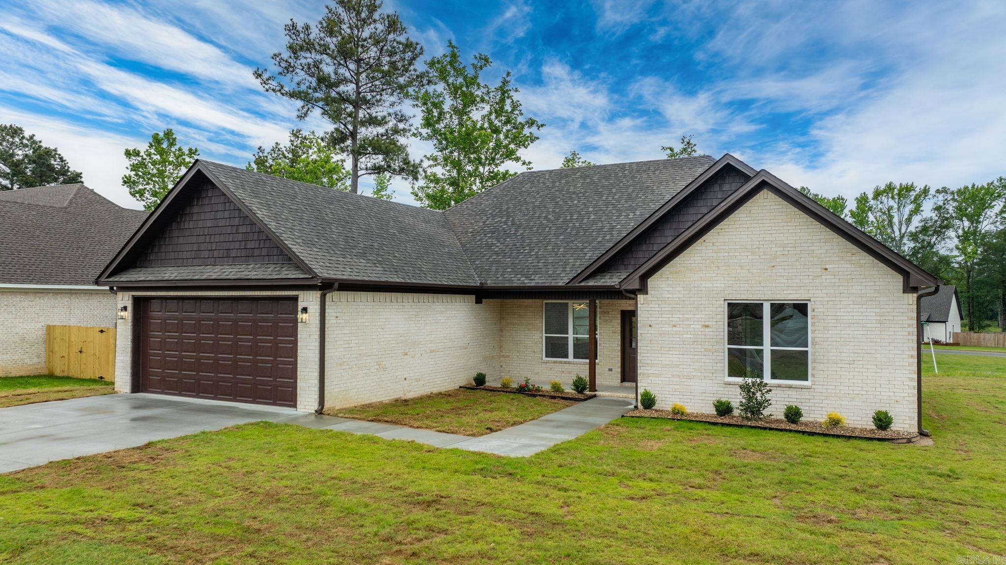 HIDDEN VALLEY ESTATES - Residential