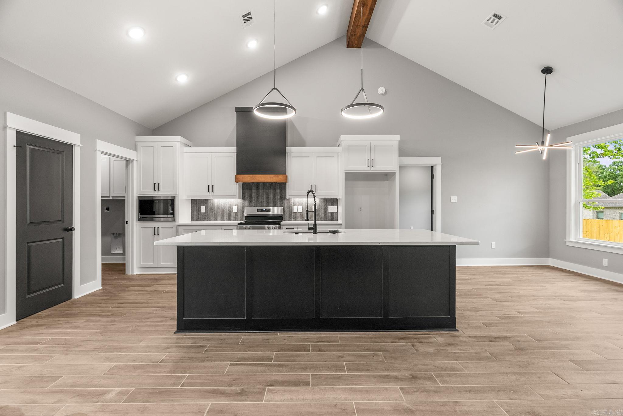HIDDEN VALLEY ESTATES - Residential