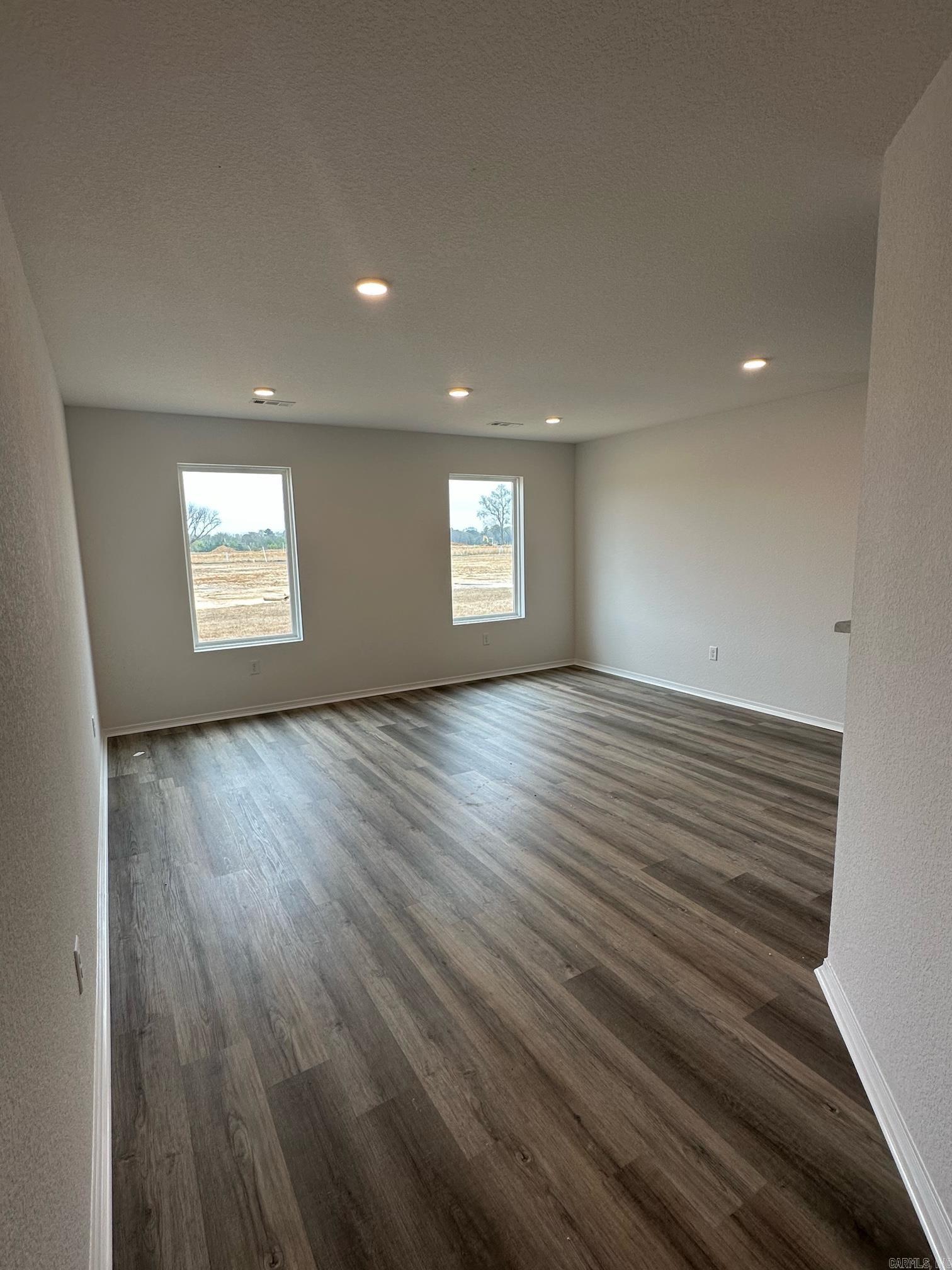 HILL FARM - Residential