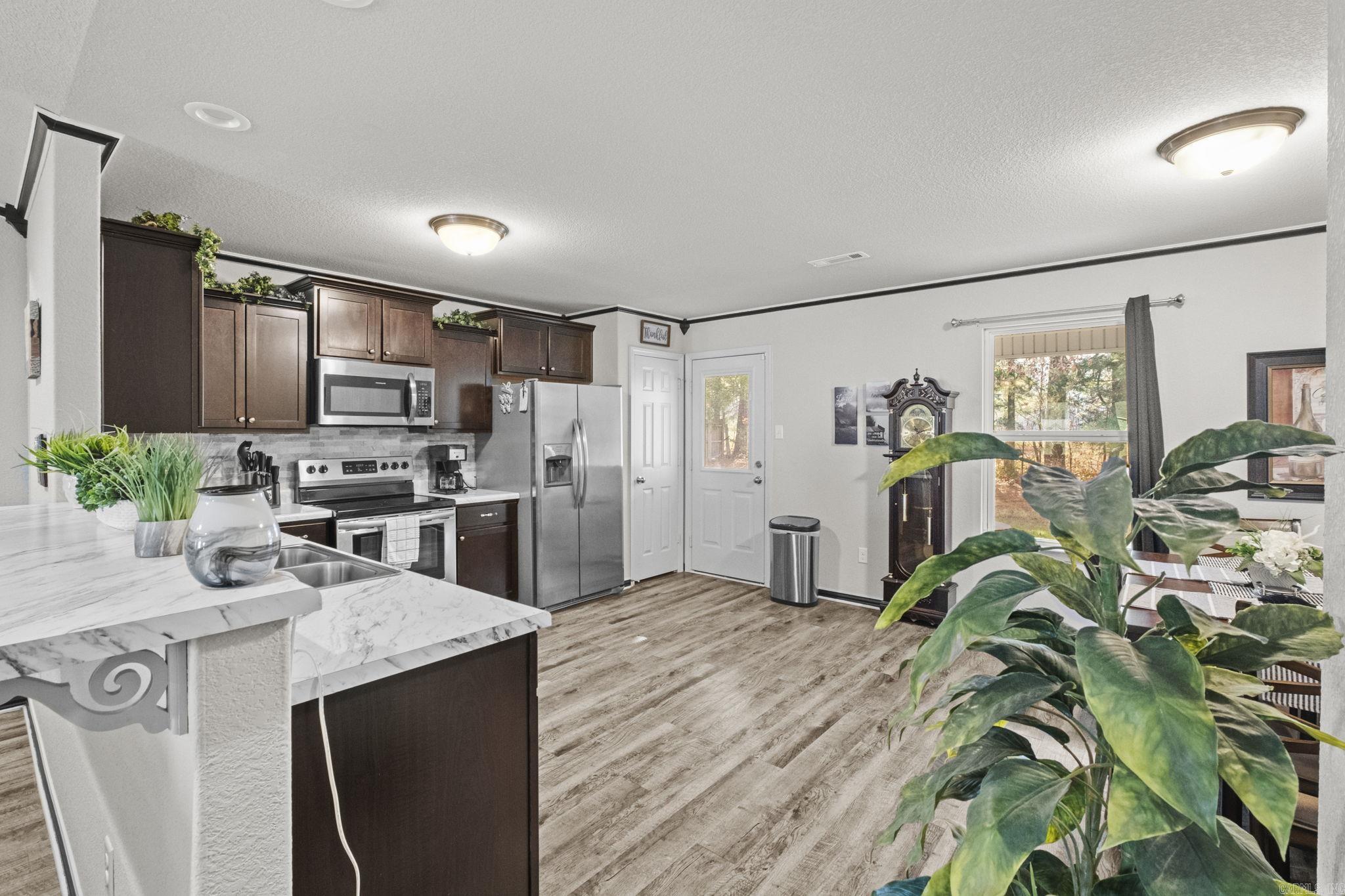 Ivanton - Residential