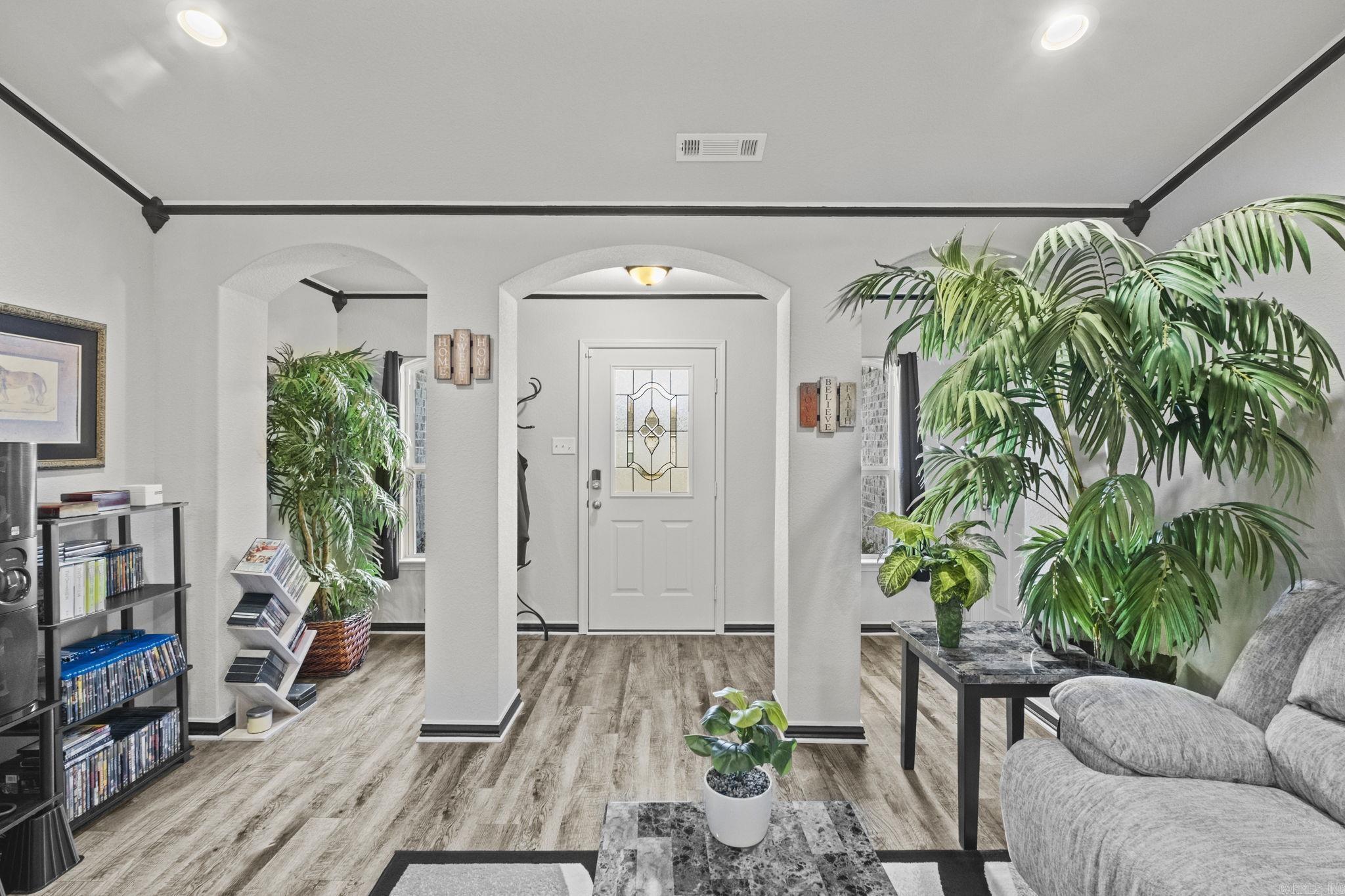 Ivanton - Residential