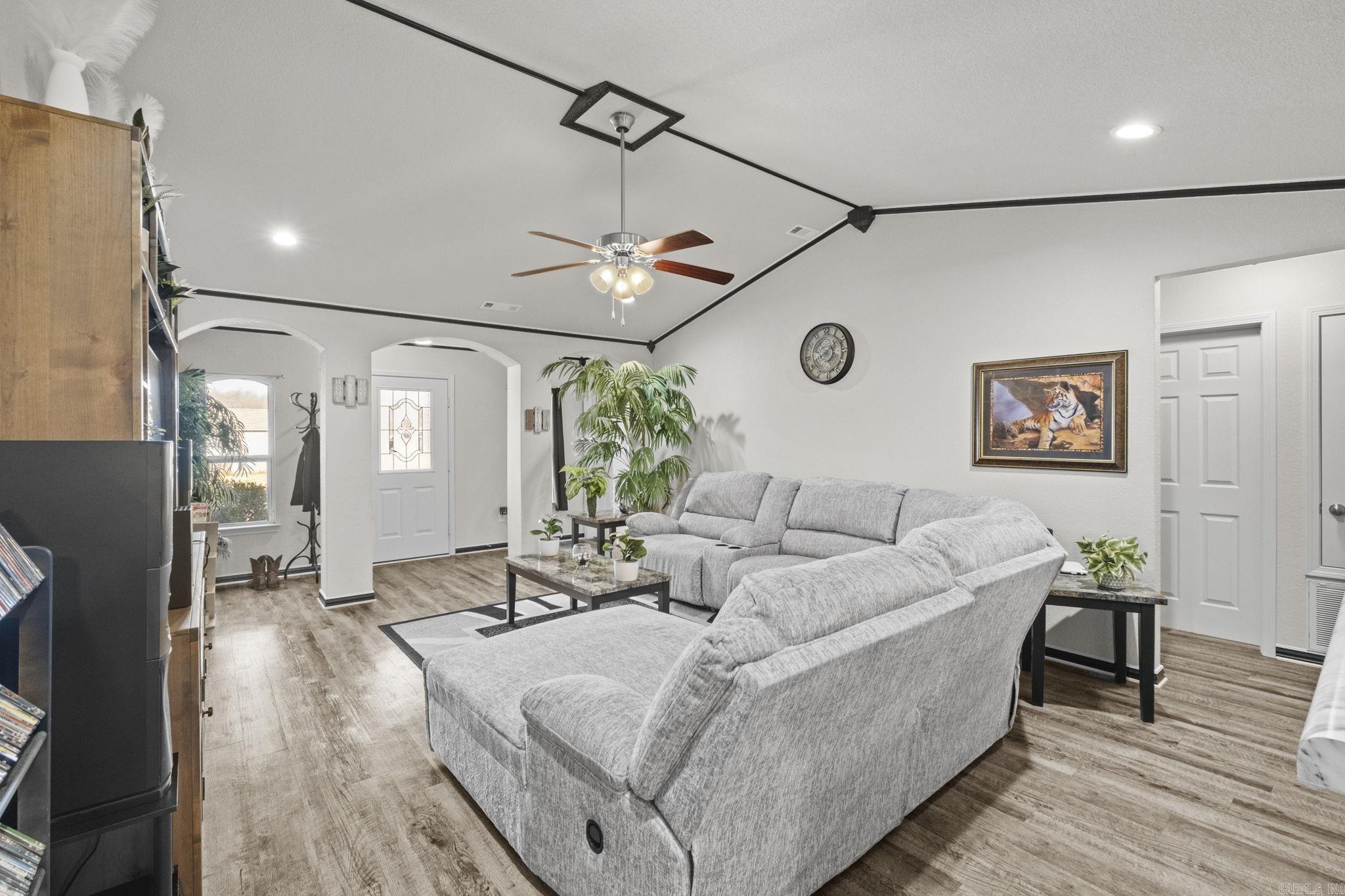 Ivanton - Residential