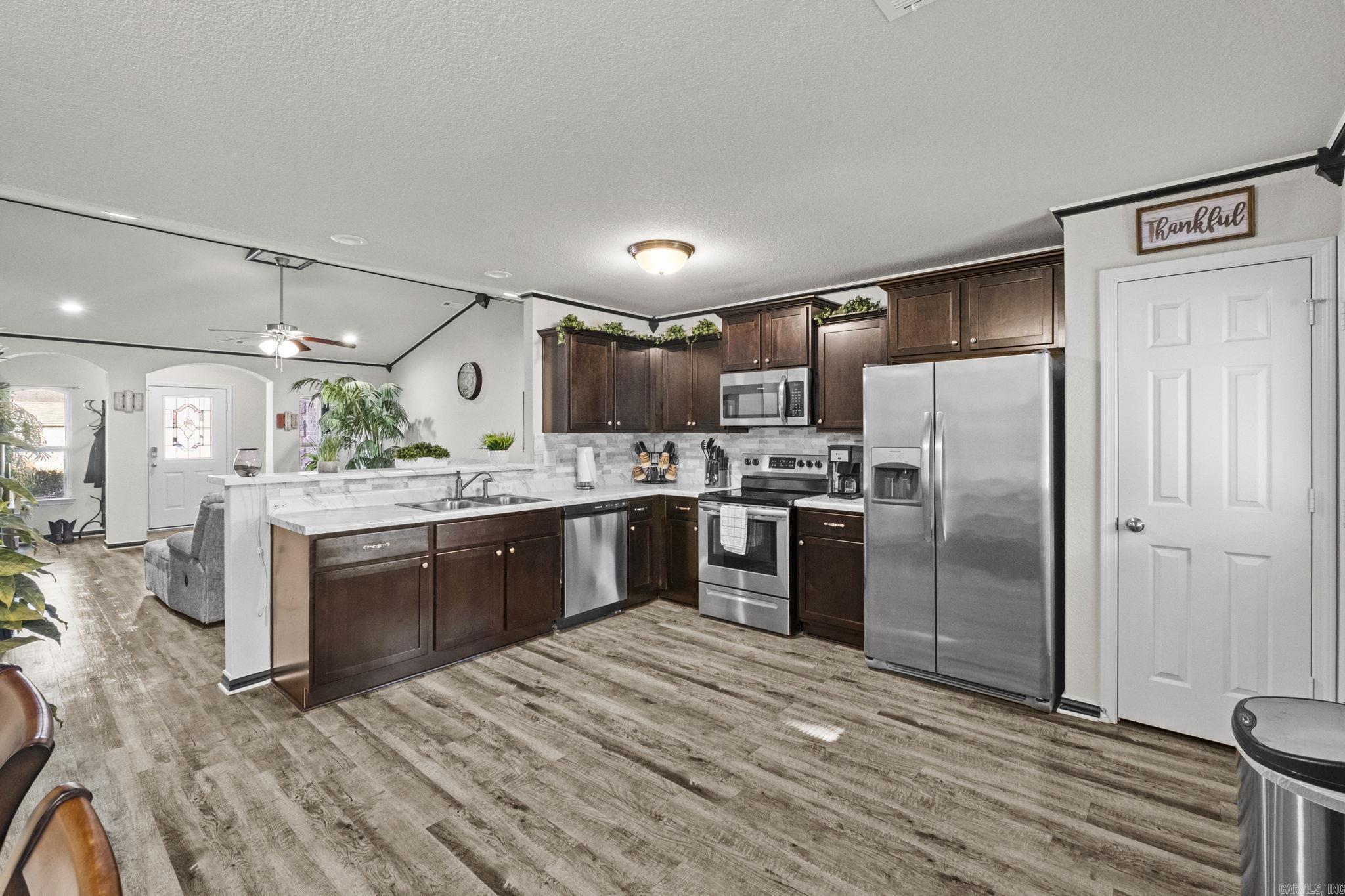 Ivanton - Residential