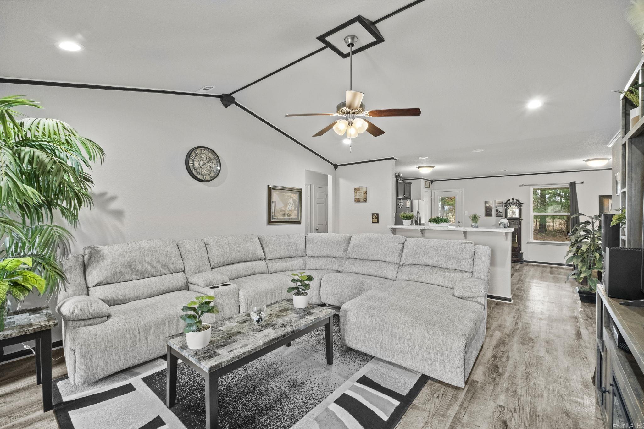 Ivanton - Residential