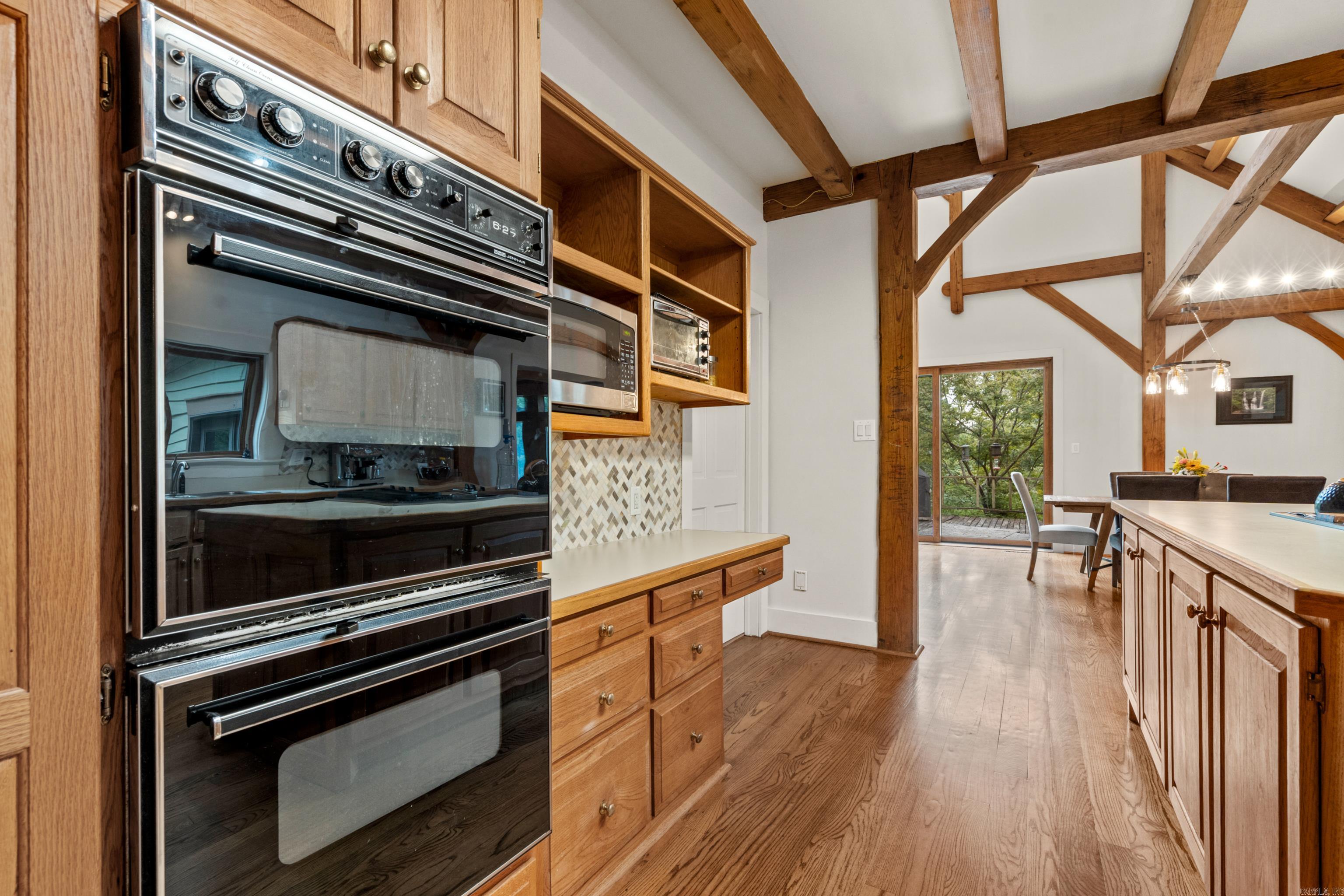 UNPLATTED ACREAGE - Residential