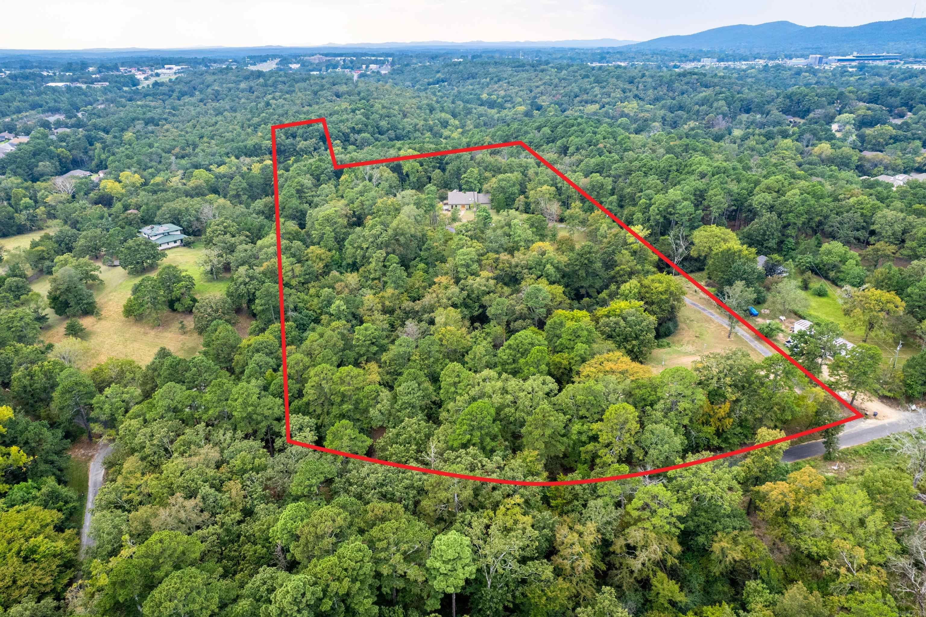 UNPLATTED ACREAGE - Residential