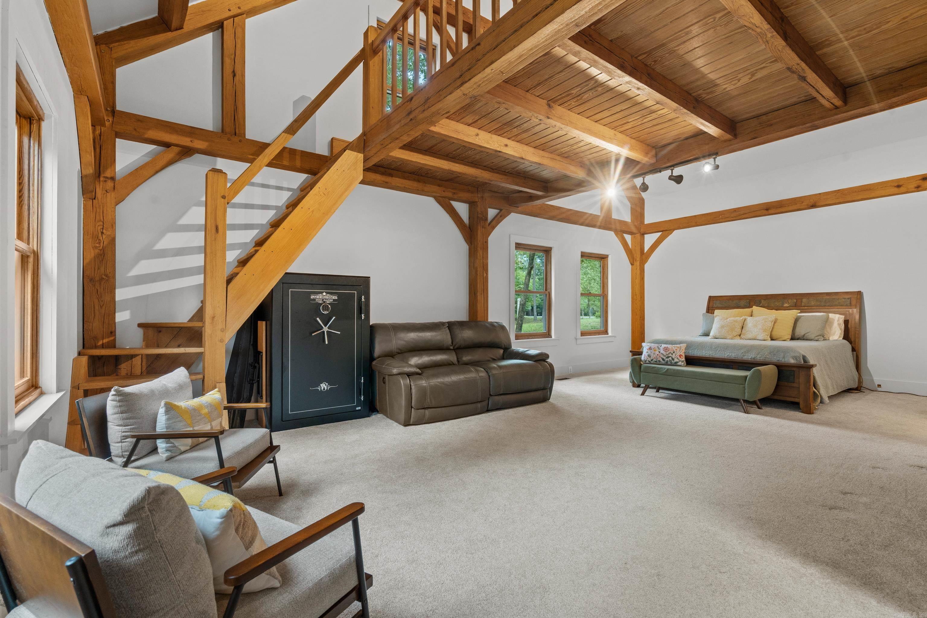 UNPLATTED ACREAGE - Residential