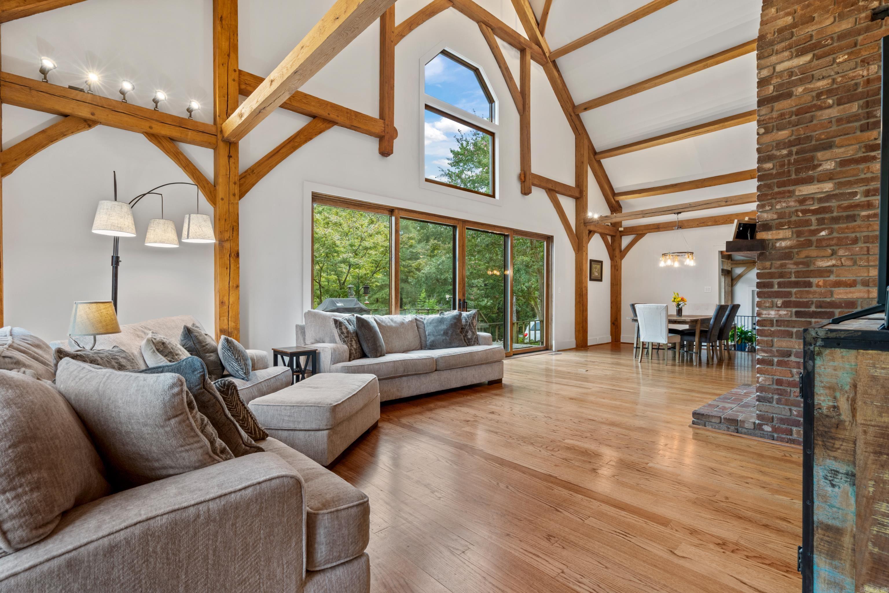 UNPLATTED ACREAGE - Residential