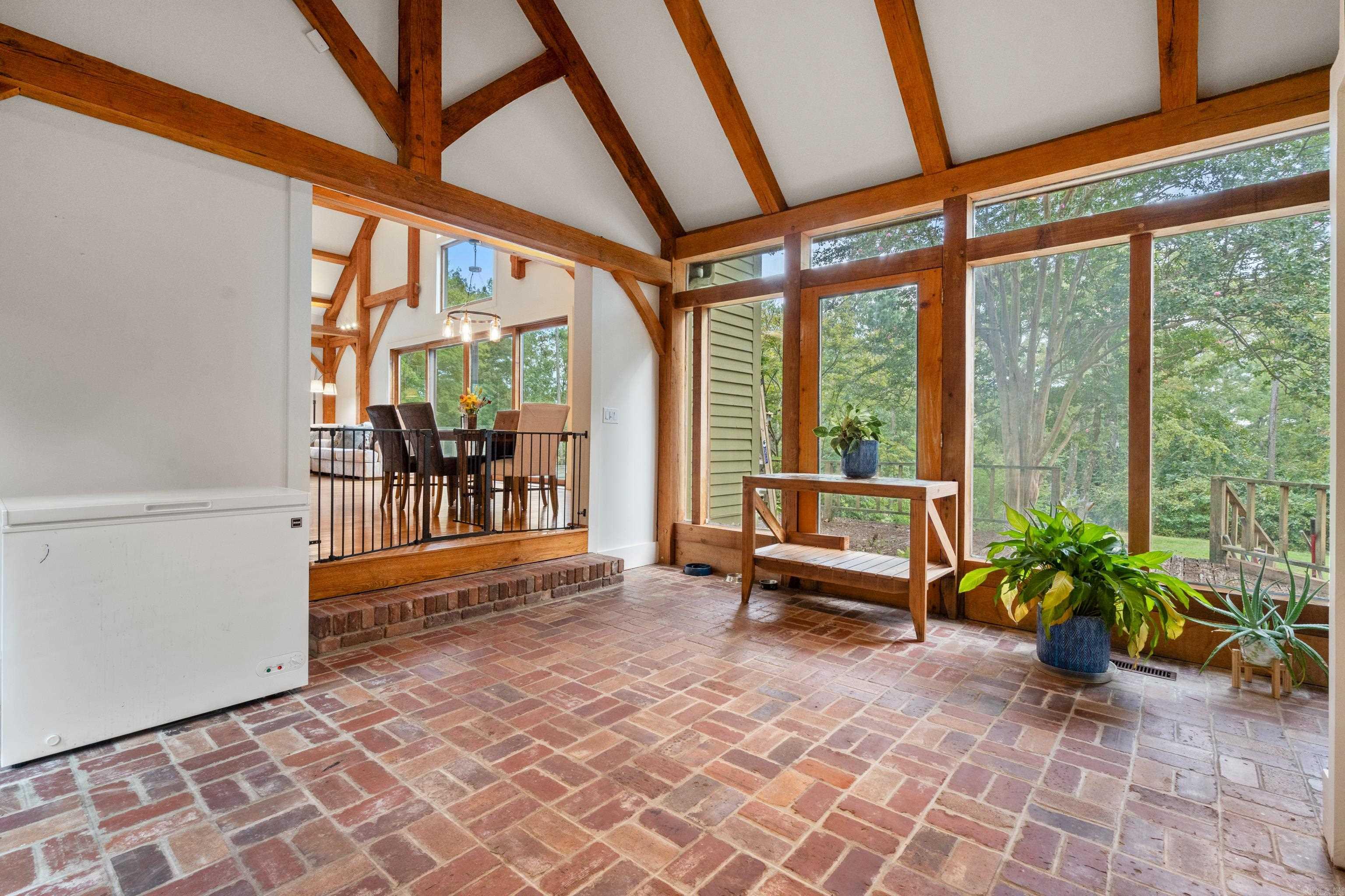 UNPLATTED ACREAGE - Residential