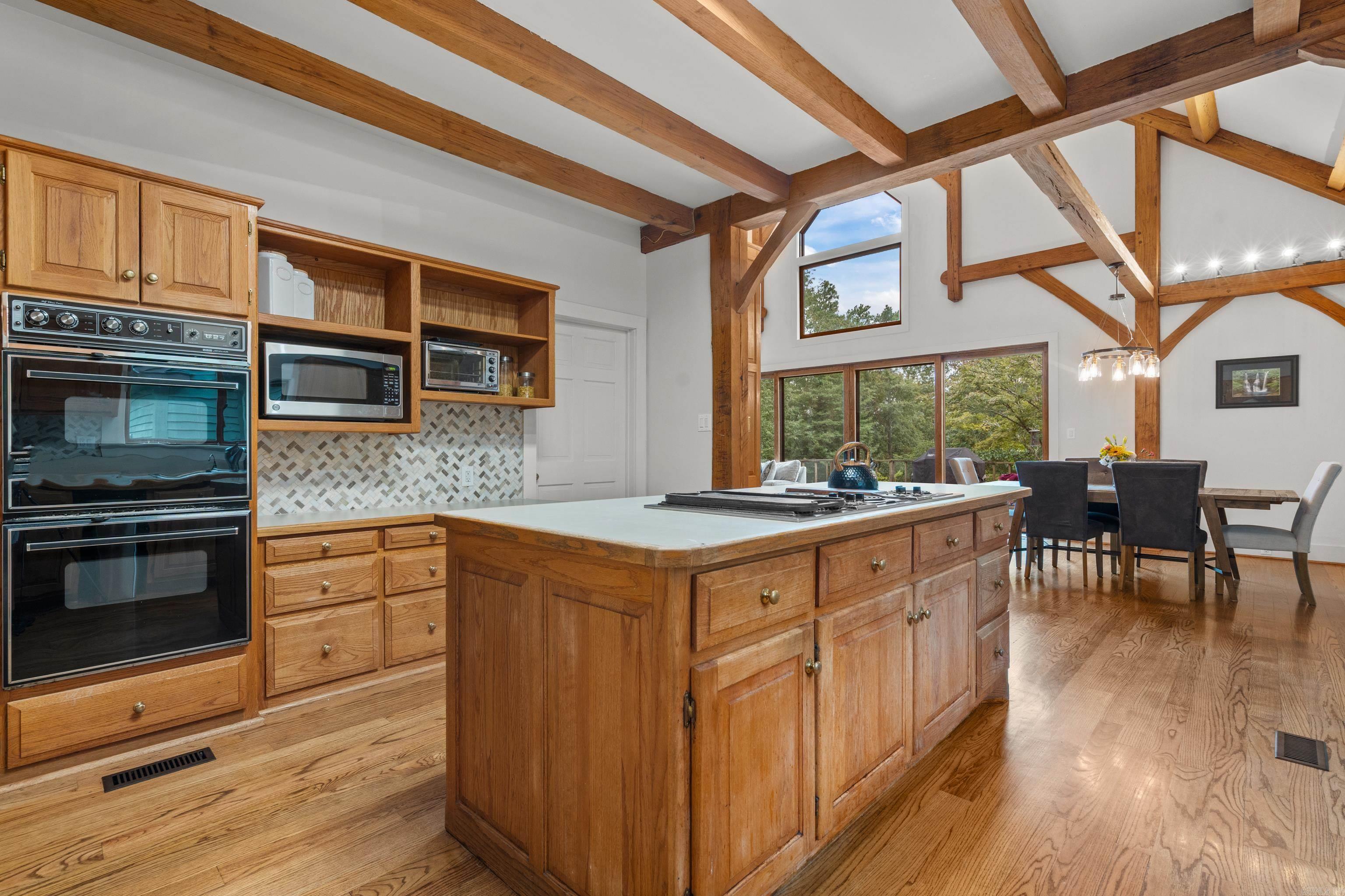 UNPLATTED ACREAGE - Residential