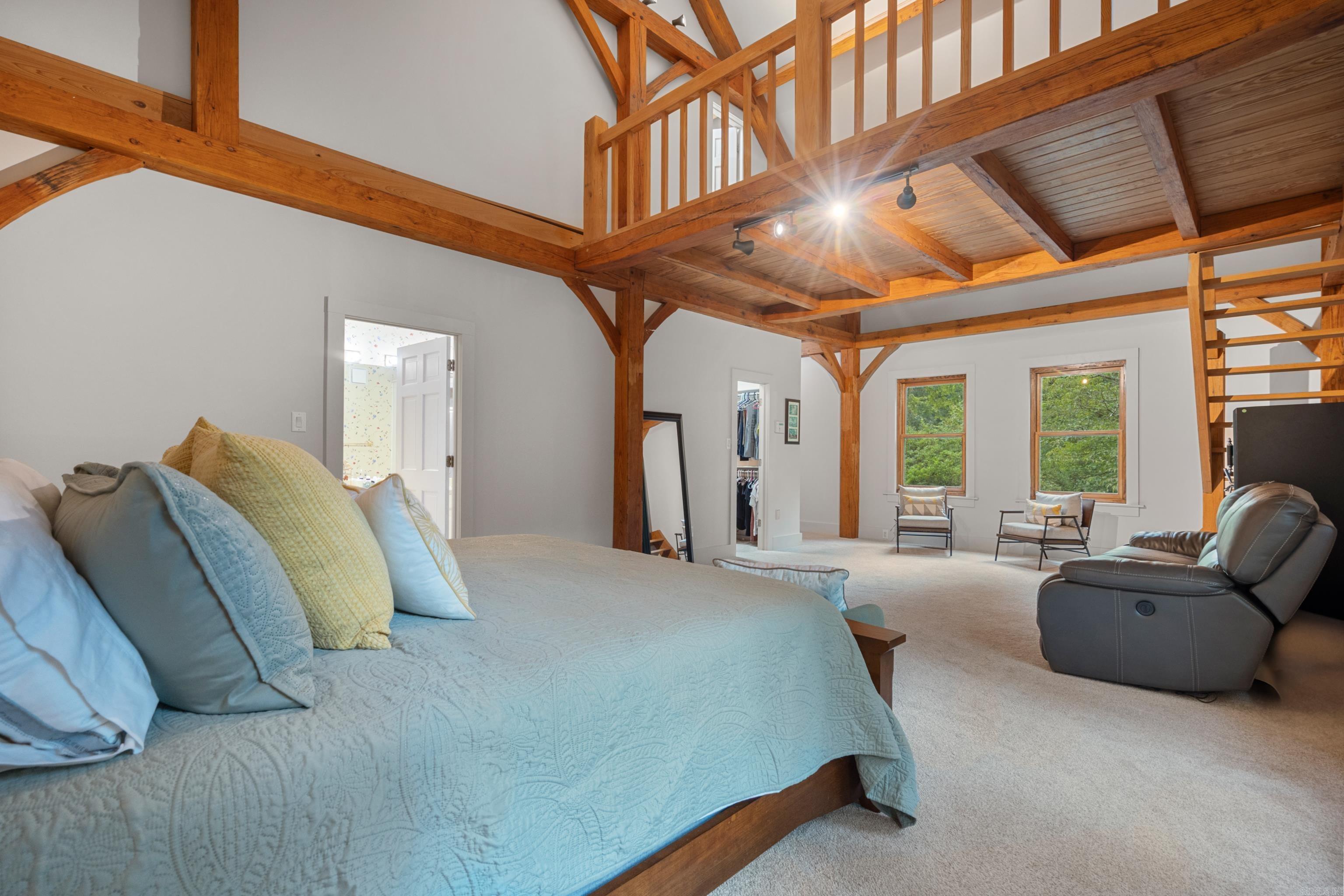 UNPLATTED ACREAGE - Residential