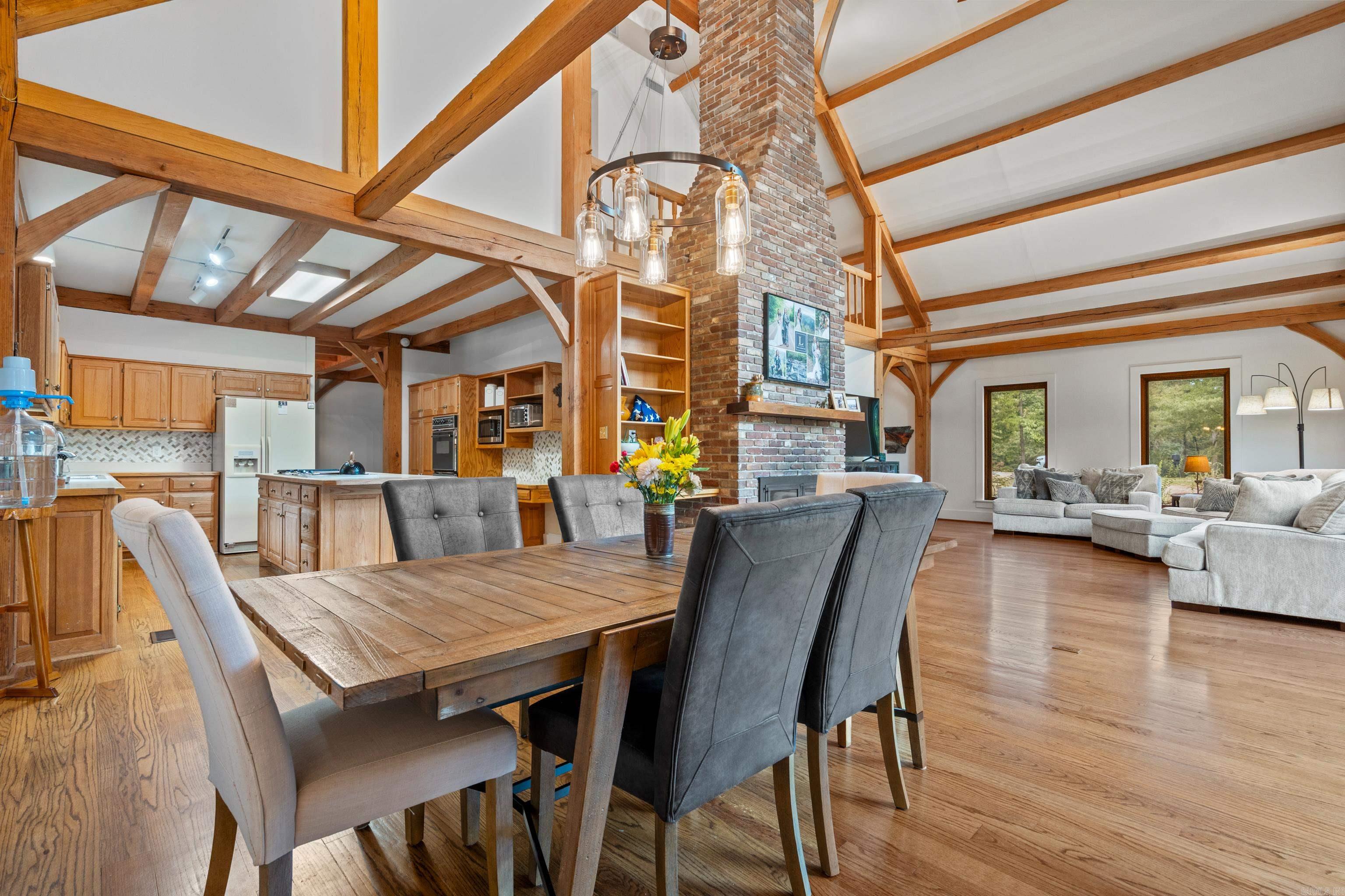 UNPLATTED ACREAGE - Residential