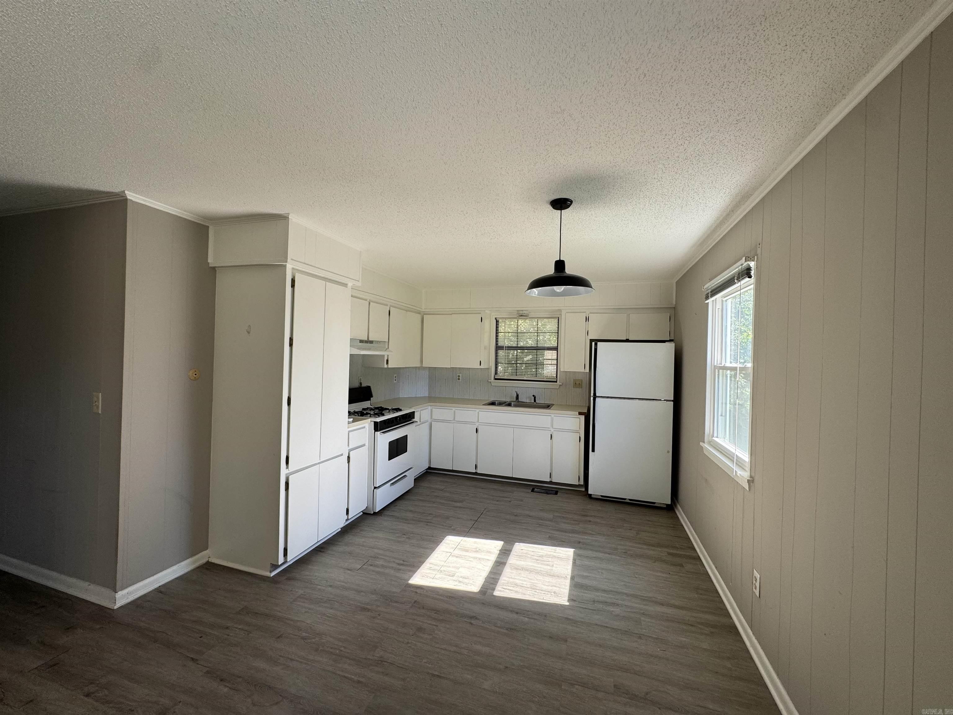 MCNEIL - Residential