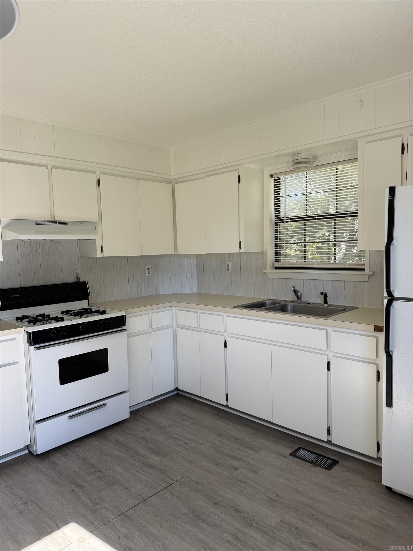 MCNEIL - Residential