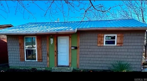 MLS: 25008679