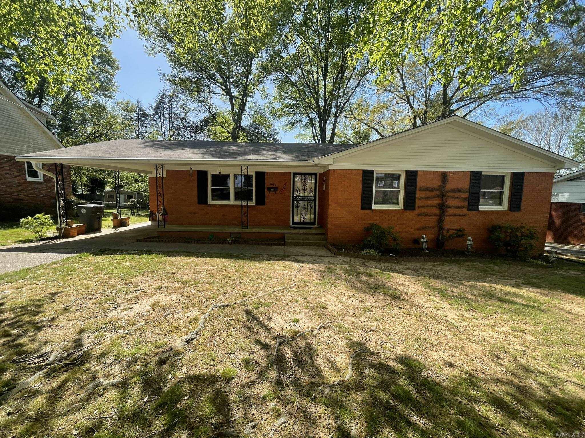 Great home in a nice neighborhood for a family. Big backyard and deck for entertaining. New Central Heat/Air in 2021. Close to schools and downtown.